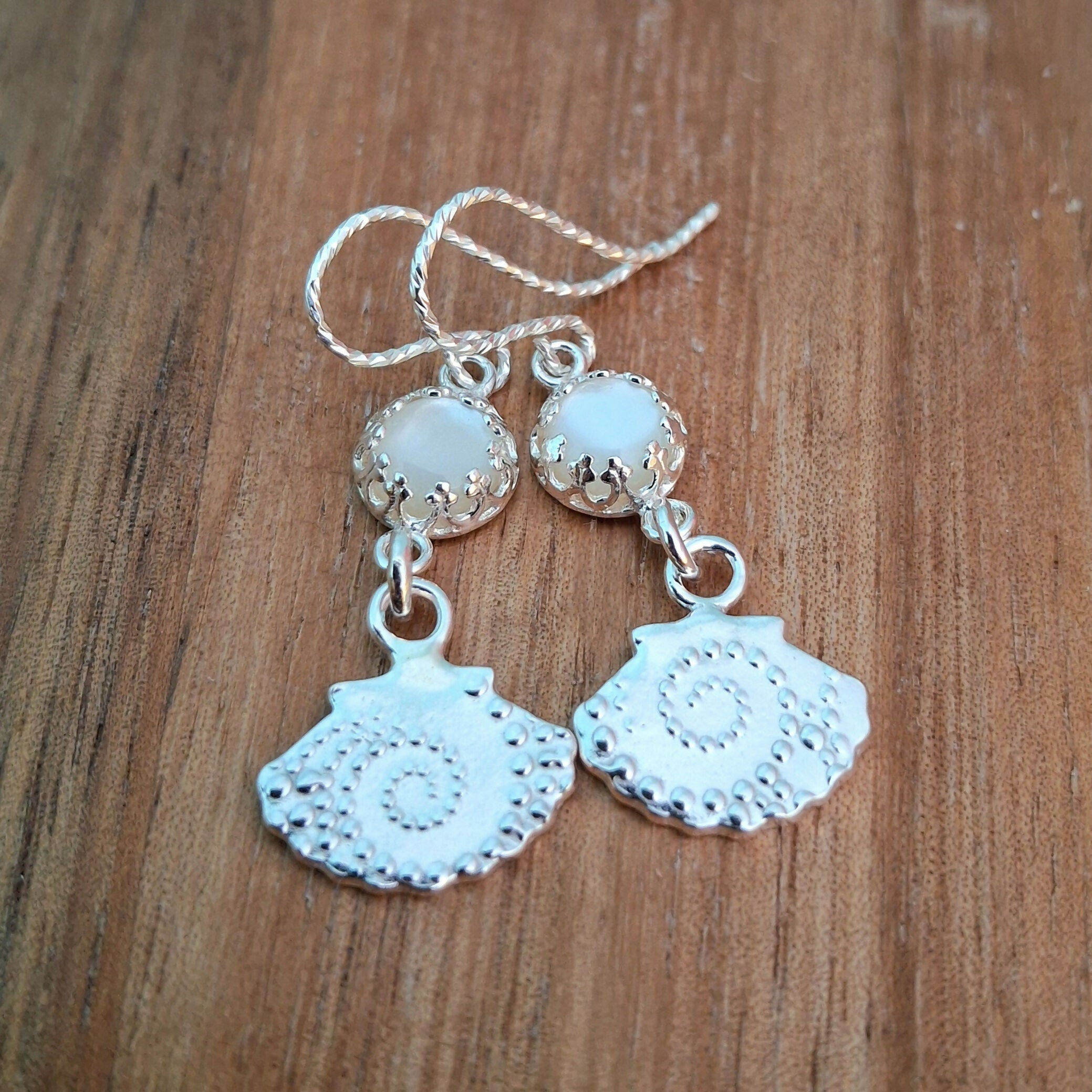 Handmade Dotted Silver Shell Earrings With Mother of Pearl