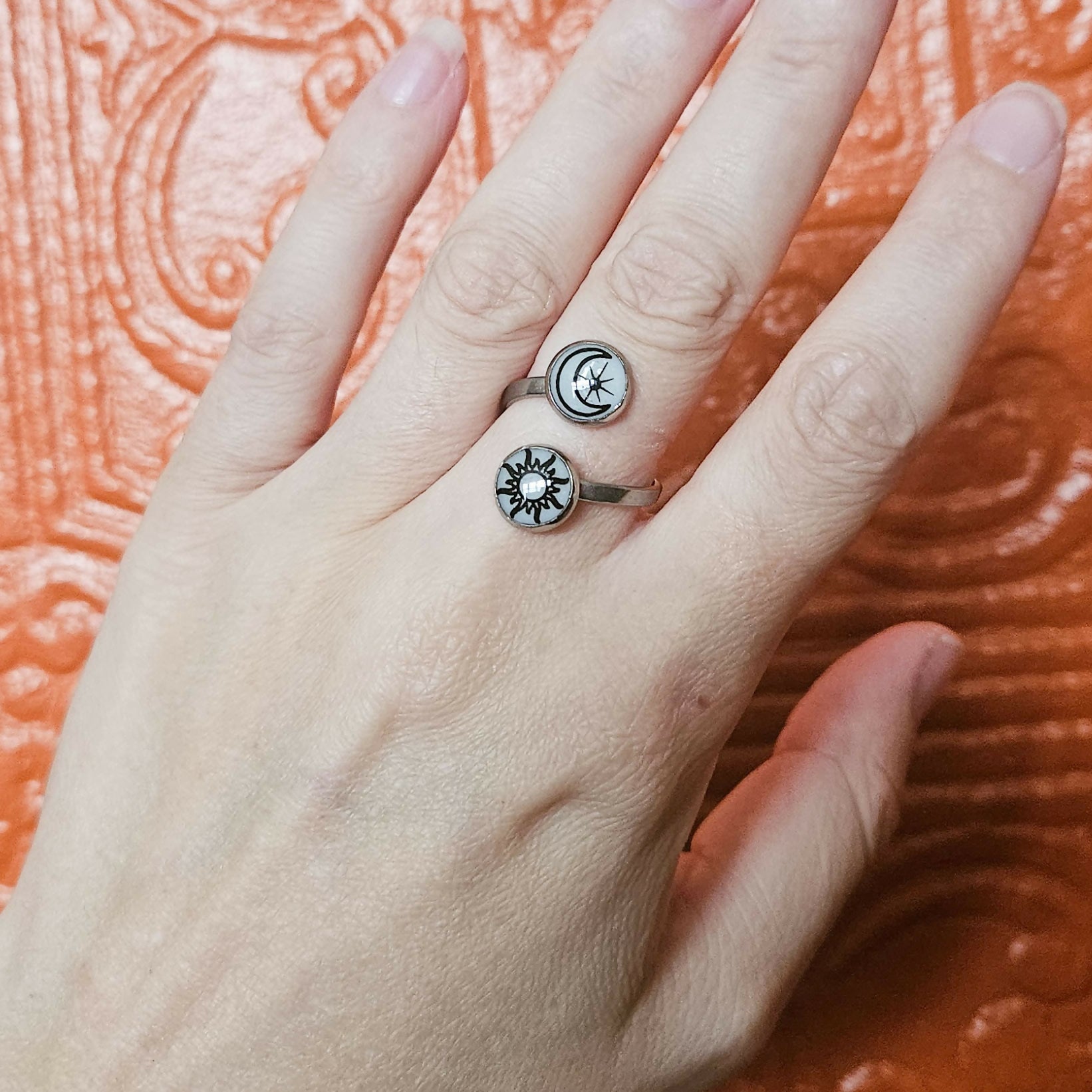 Handmade White Black Moon And Stars Resin And Stainless Steel Adjustable Double Ring