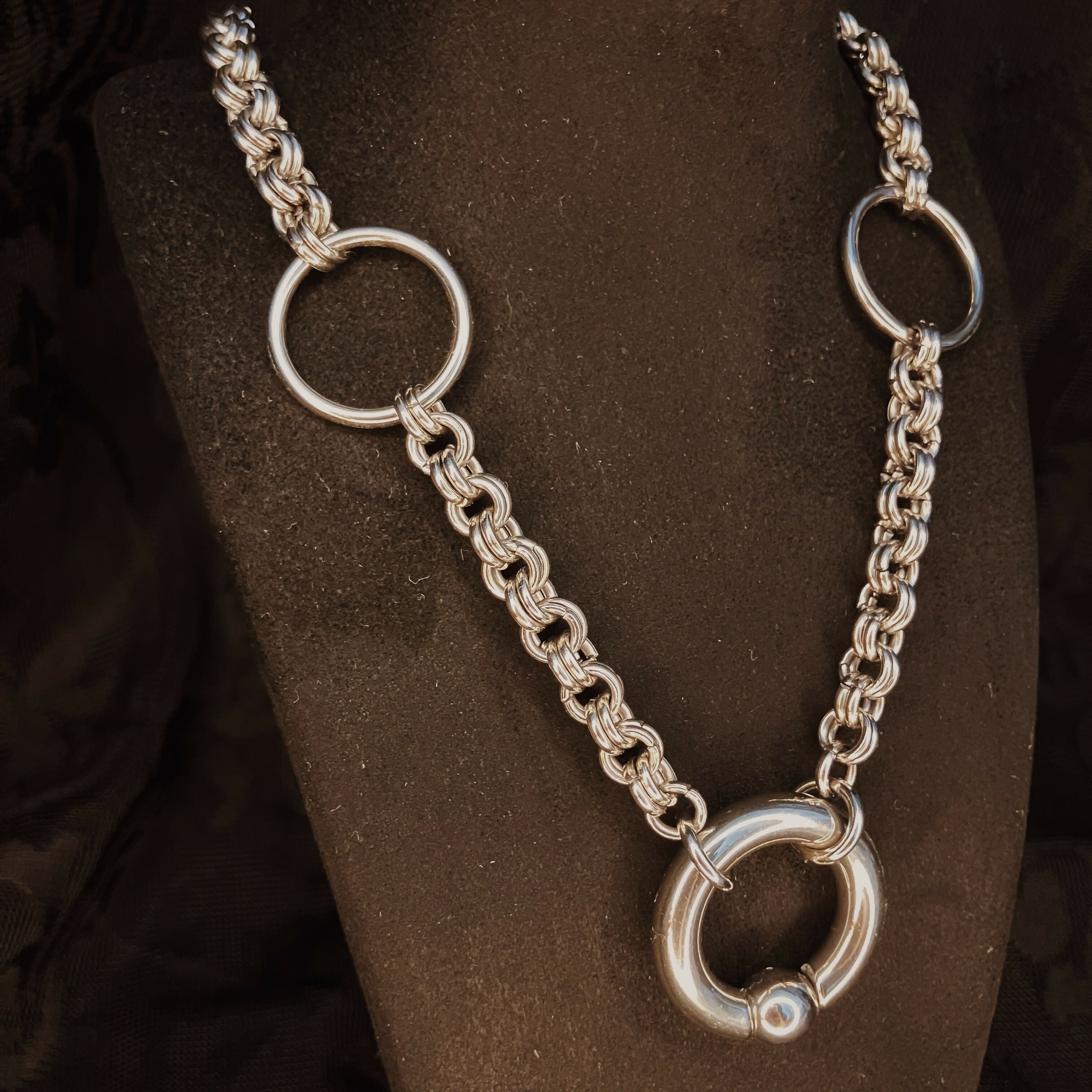 PIERCED YORK CHAIN - STAINLESS STEEL CHAINMAIL NECKLACE