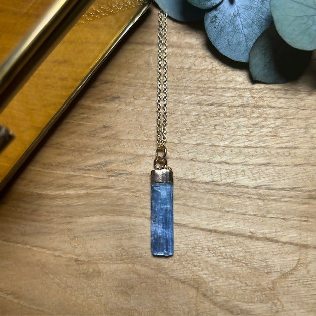 Stunning Gold Plated Blue Kyanite Pendant Necklace