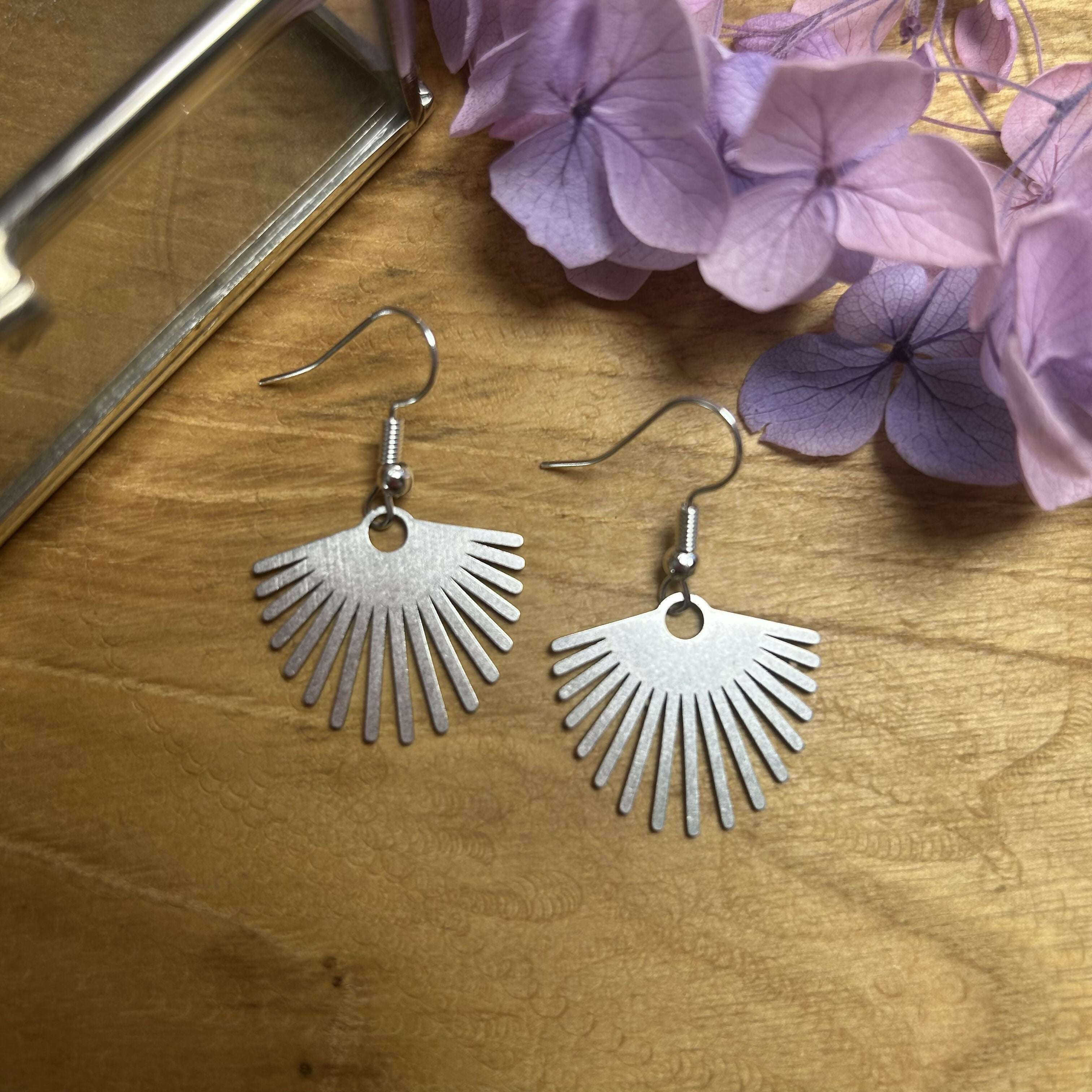Lovely Fan Earrings
