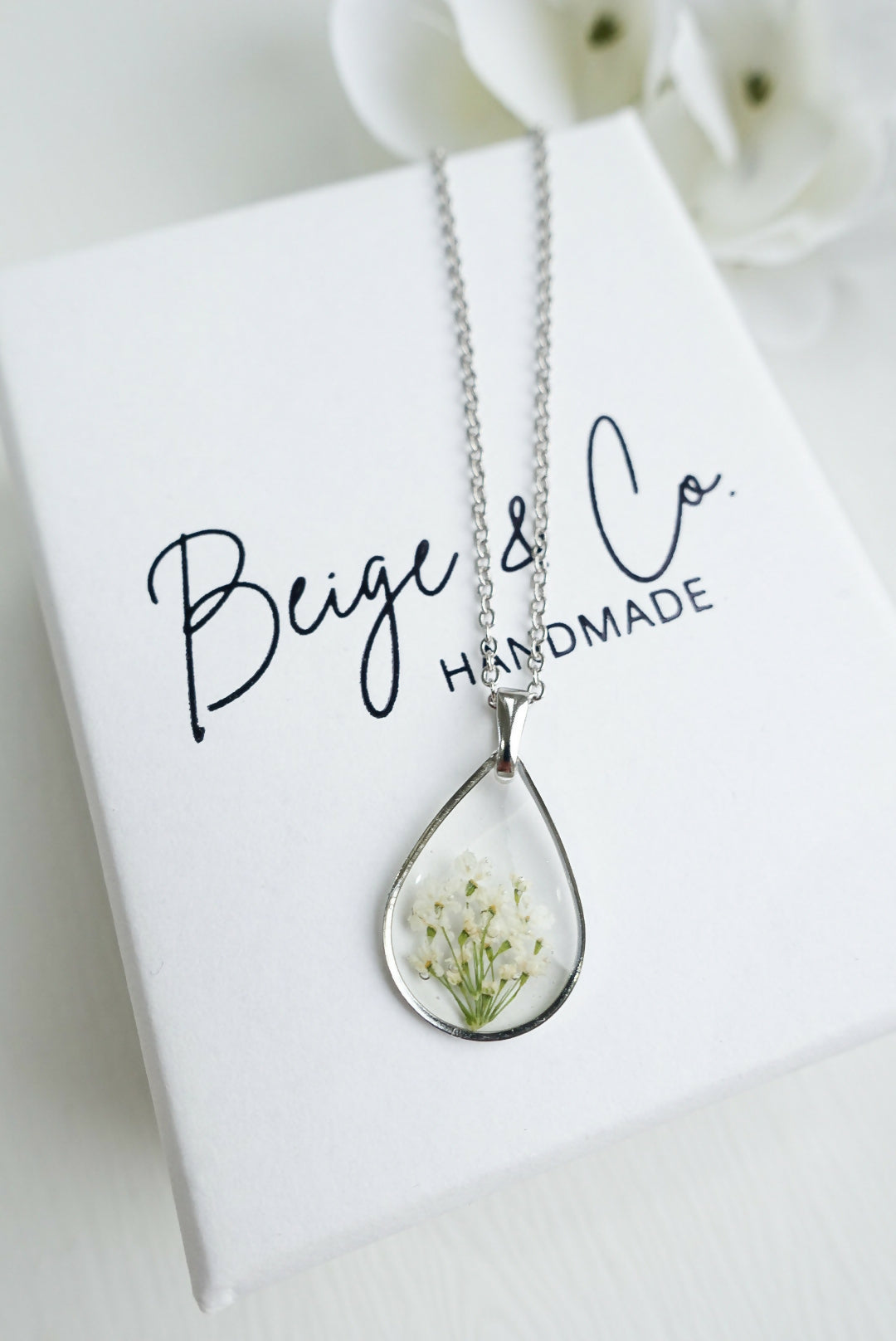White Queen Anne Lace Necklace