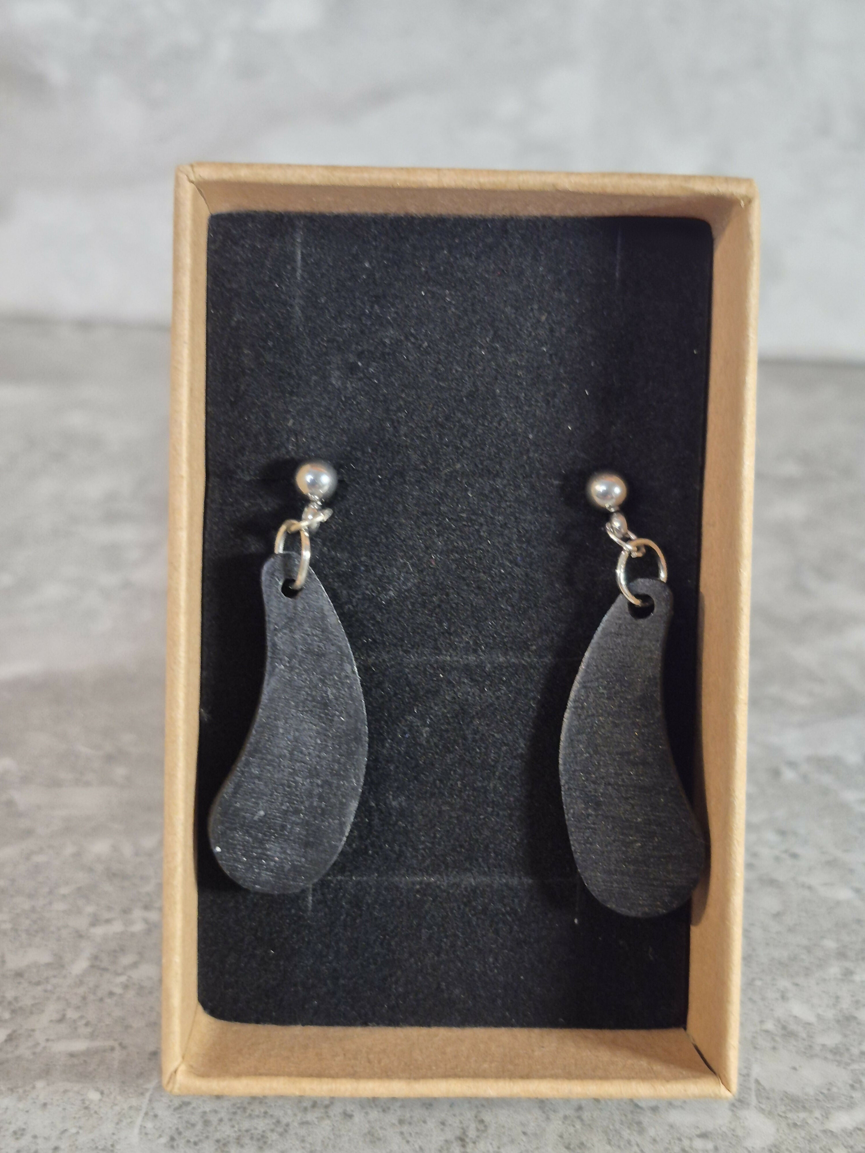 Handcrafted Teardrop Shaped Earrings