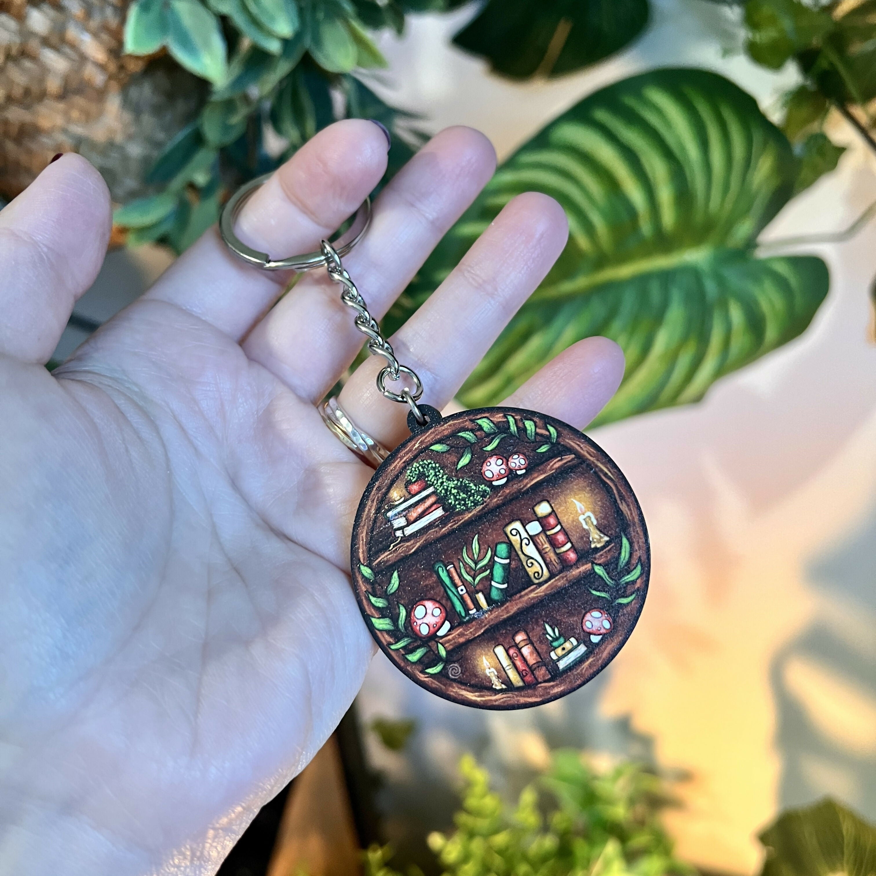 Round Bookshelf Wooden Keyring