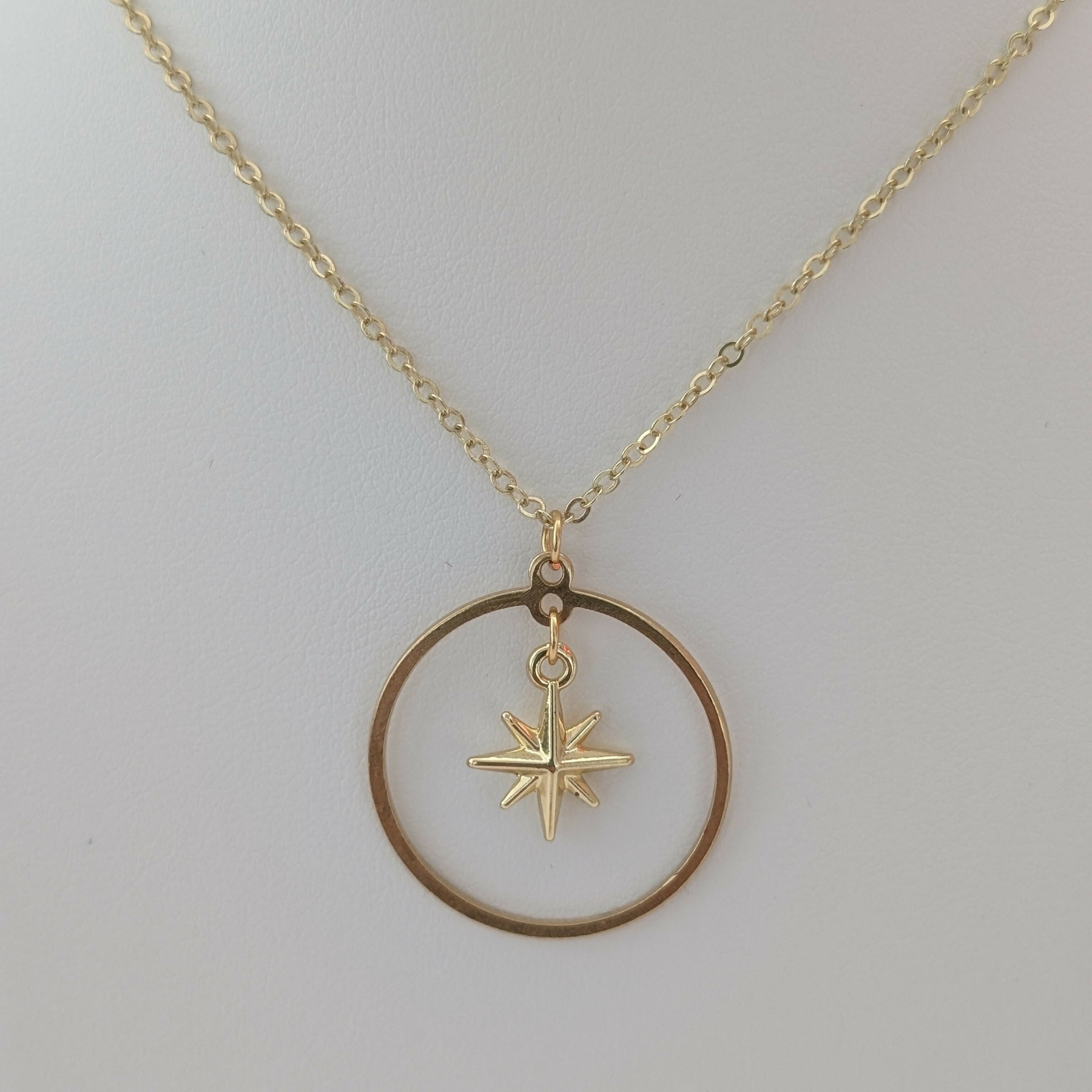 Chunky 3D Gold Star Circle Necklace on Gold Plated Delicate Chain