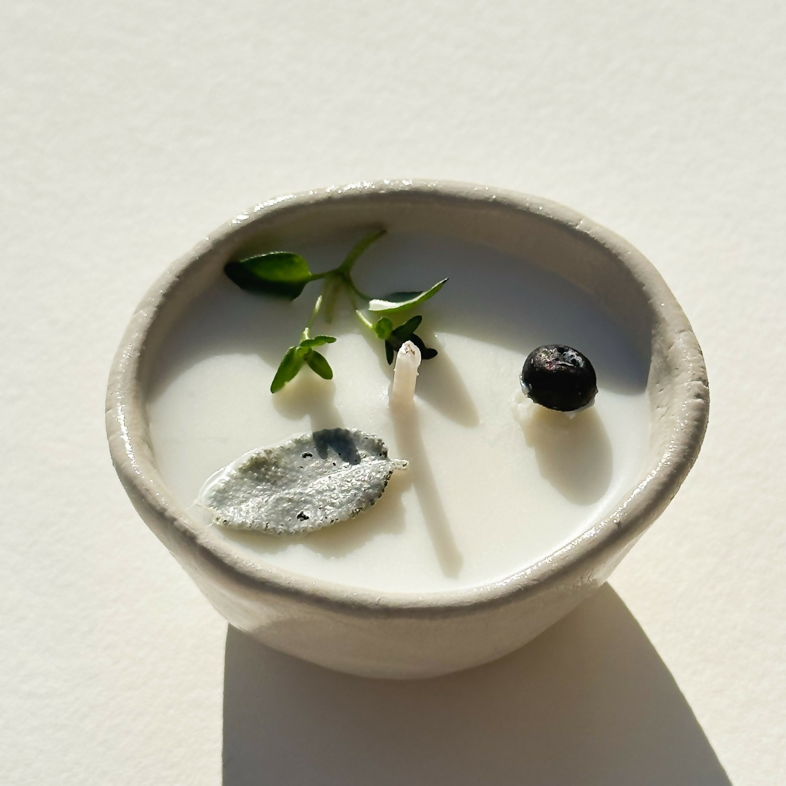 Breathe Pinch Pot Aromatherapy Candle