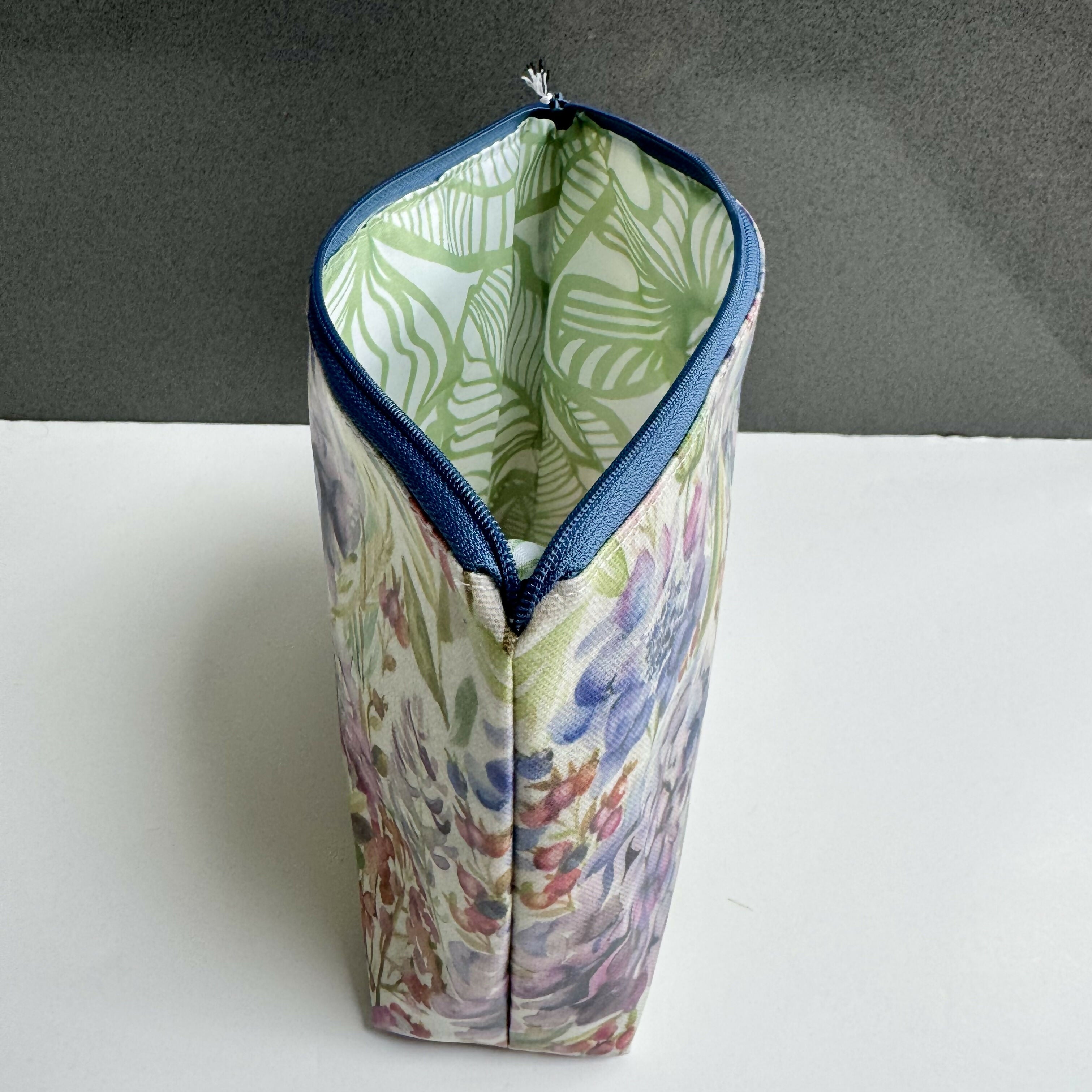 Medium Toiletry Bag - Hydrangea Floral