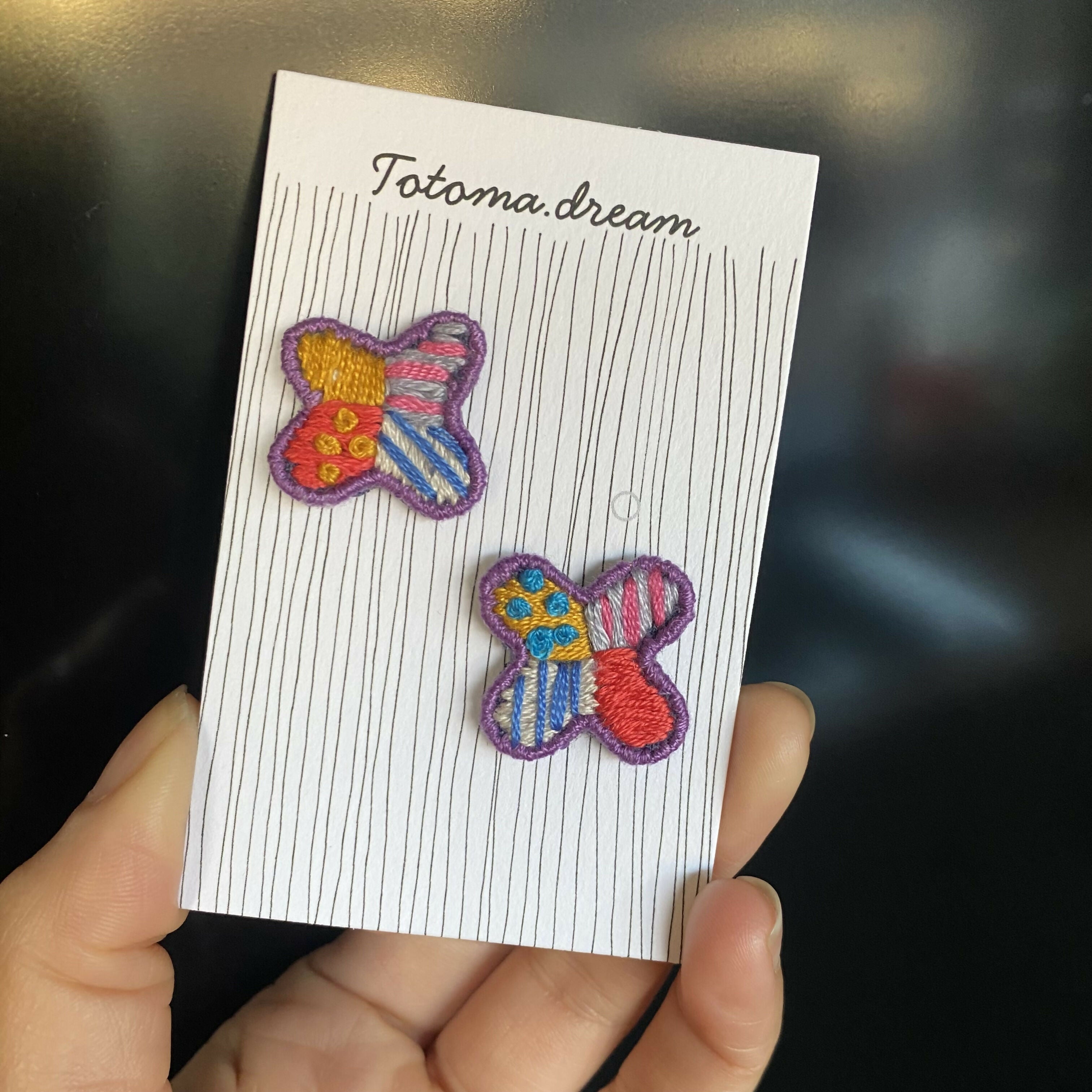 Embroidery Earrings (Petal)