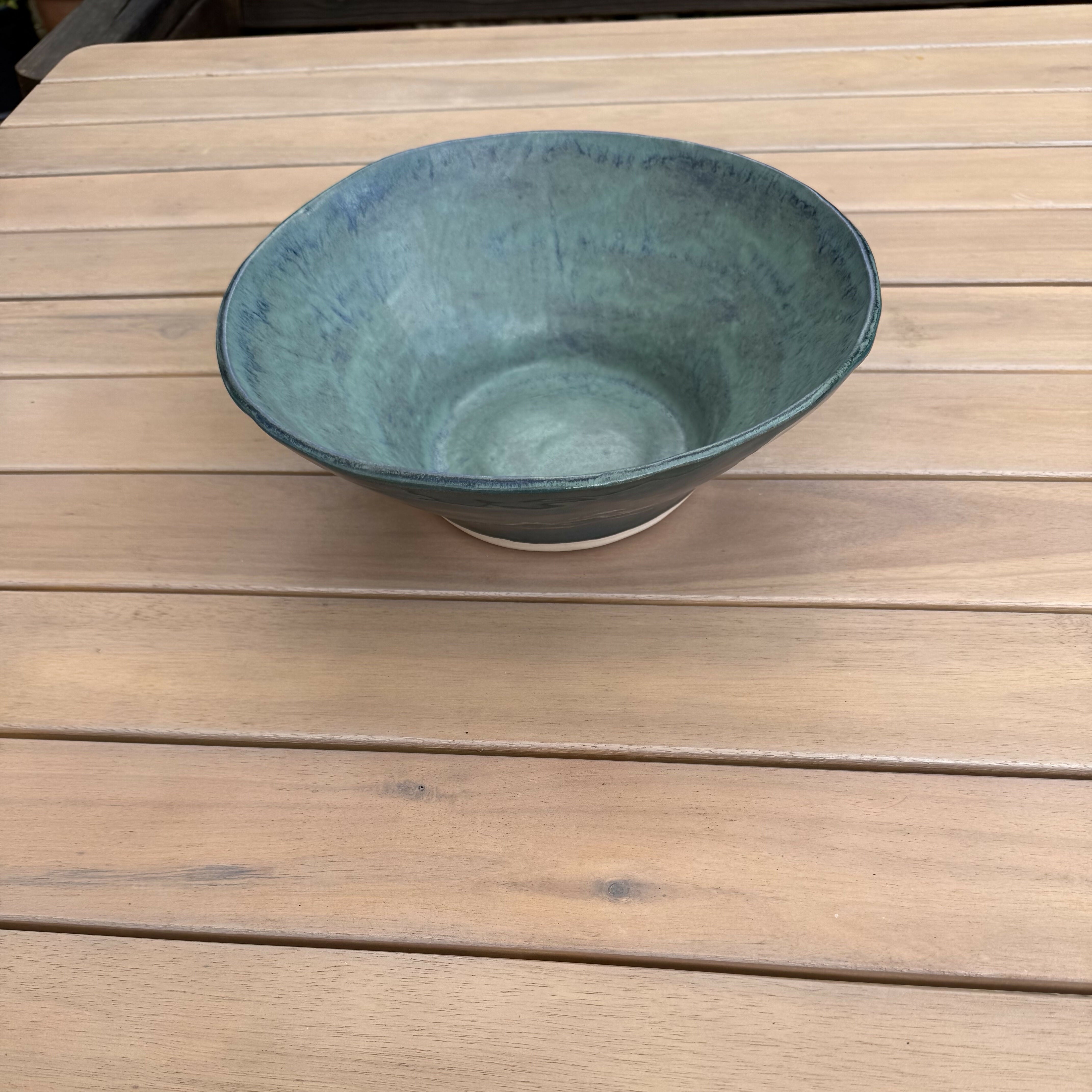 Stoneware fruit bowl