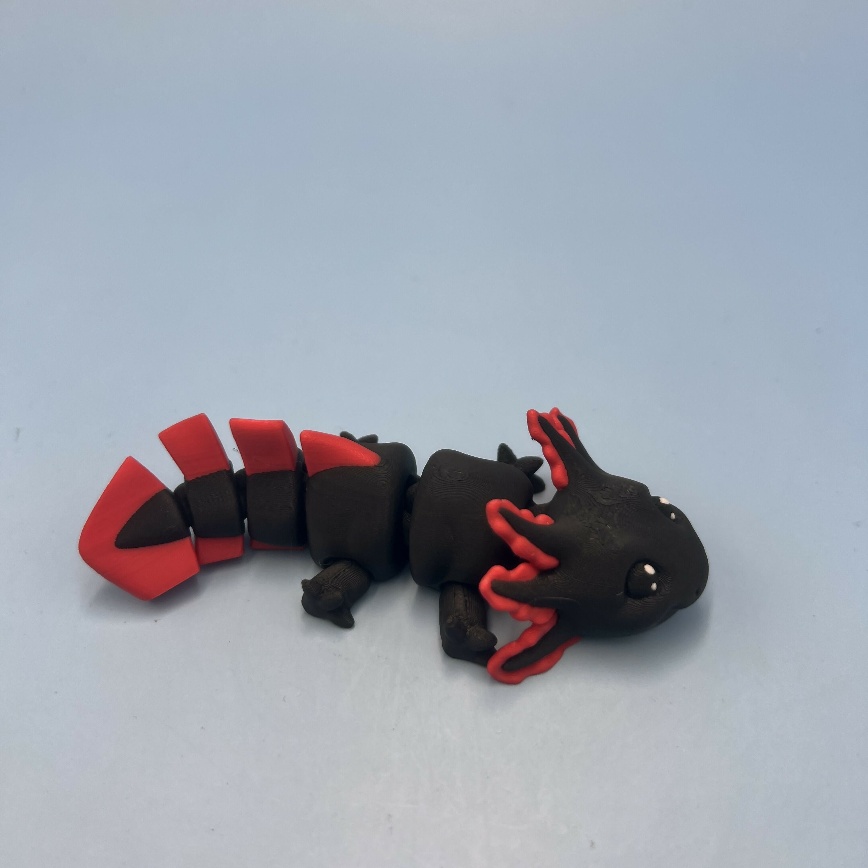 3D Printed SMALL: Articulated Sensory Fidget Animals friends Axolotl (Black/Red) 11cm