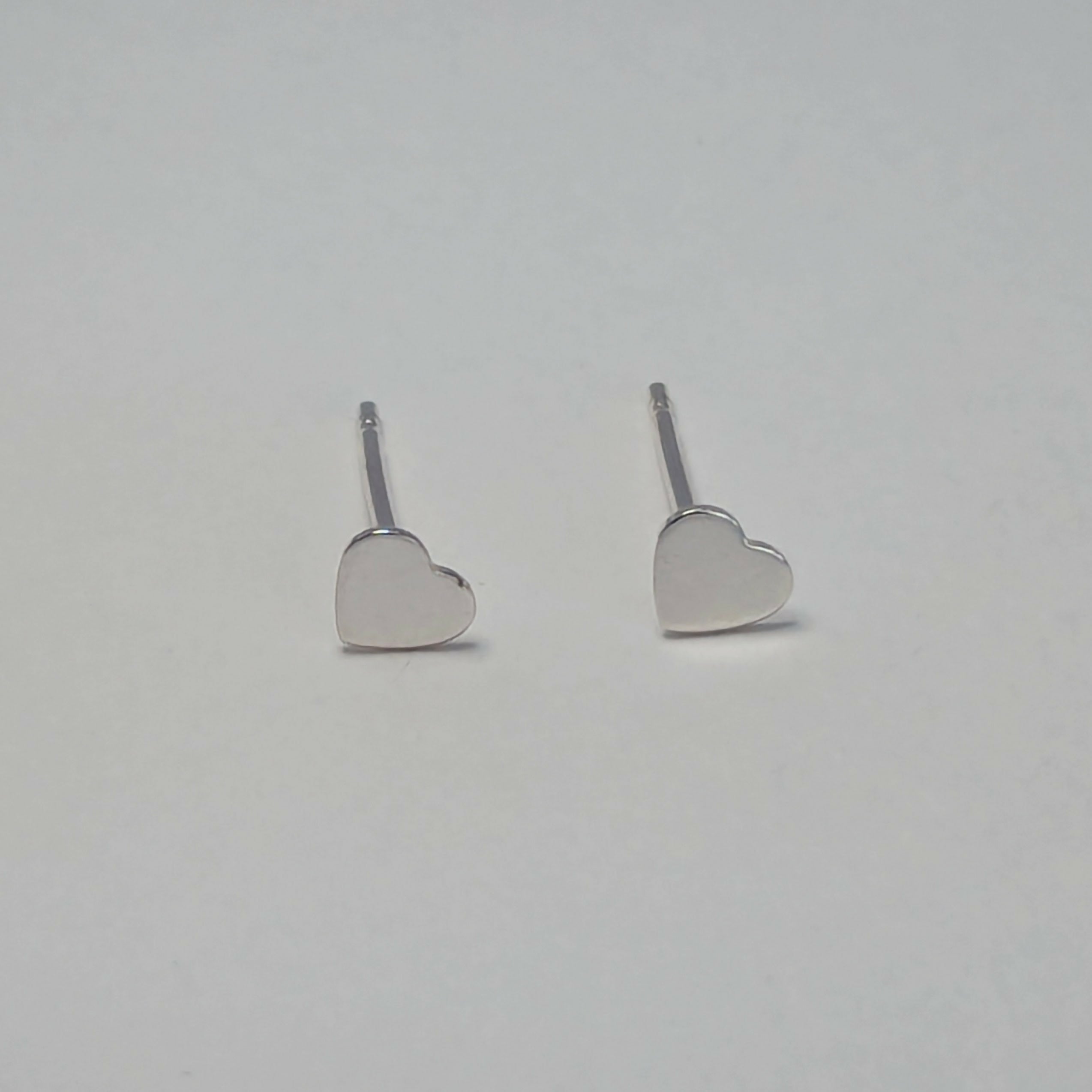 'Queen' Sterling Silver Tiny Heart Stud Earring