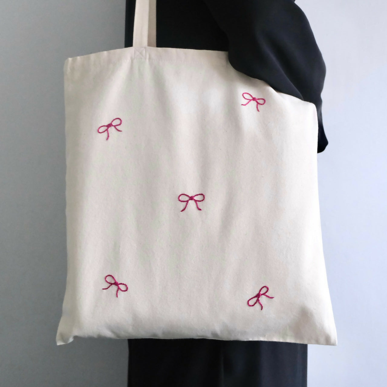 Hand Embroidered Bow Tote