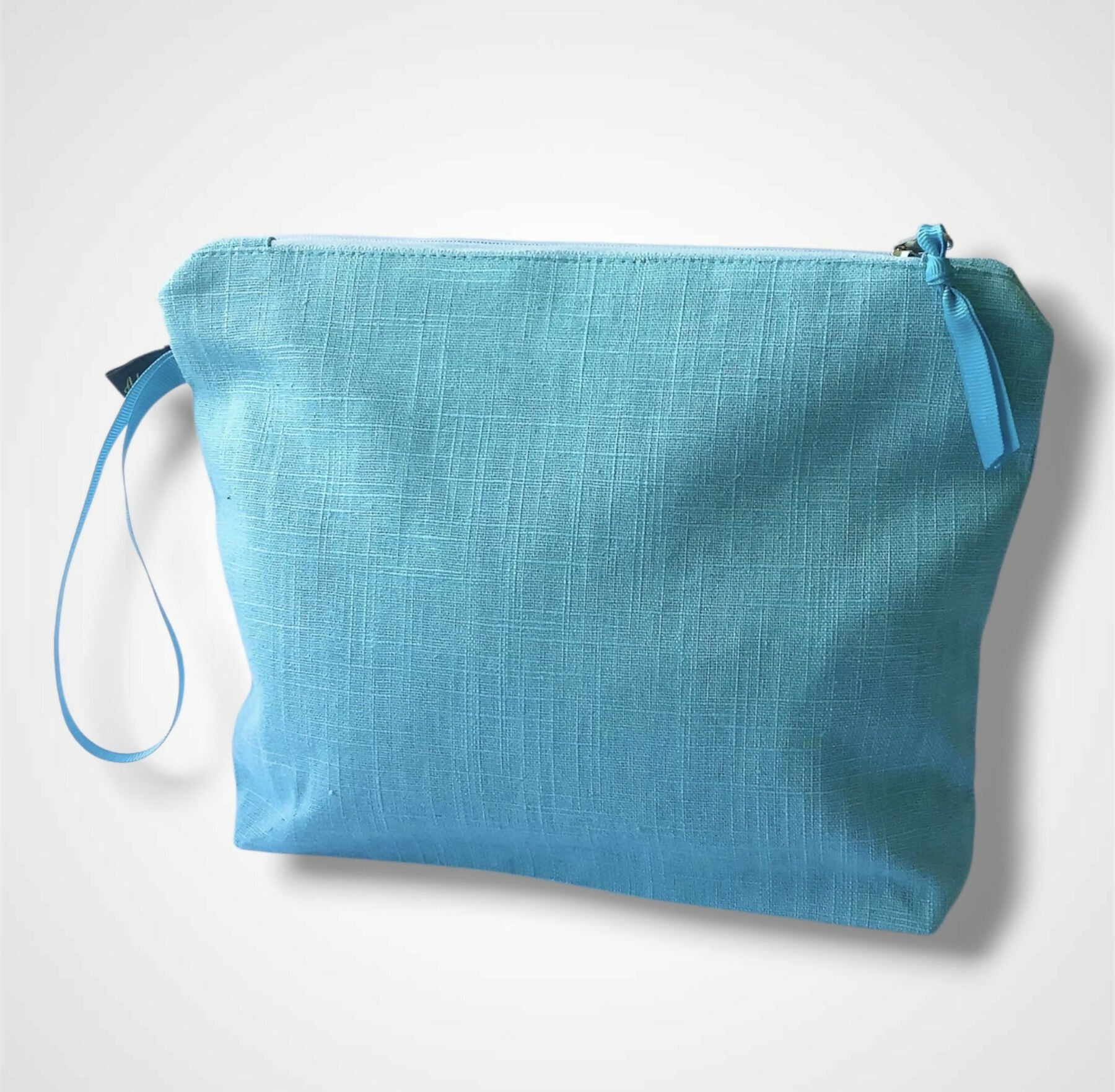 Sky Blue Sea Shells Linen Women’s Makeup Bag