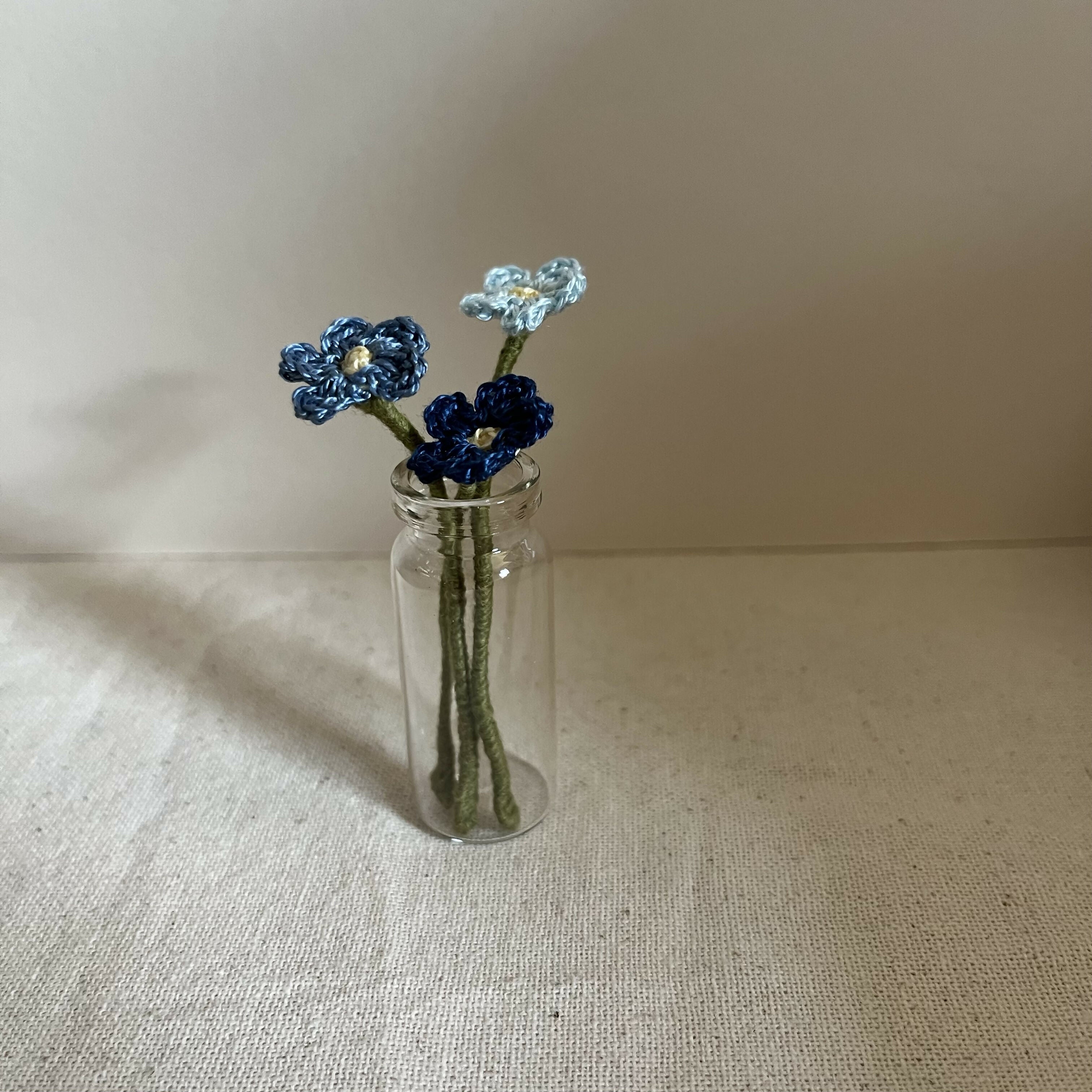 Tiny Crochet Flowers