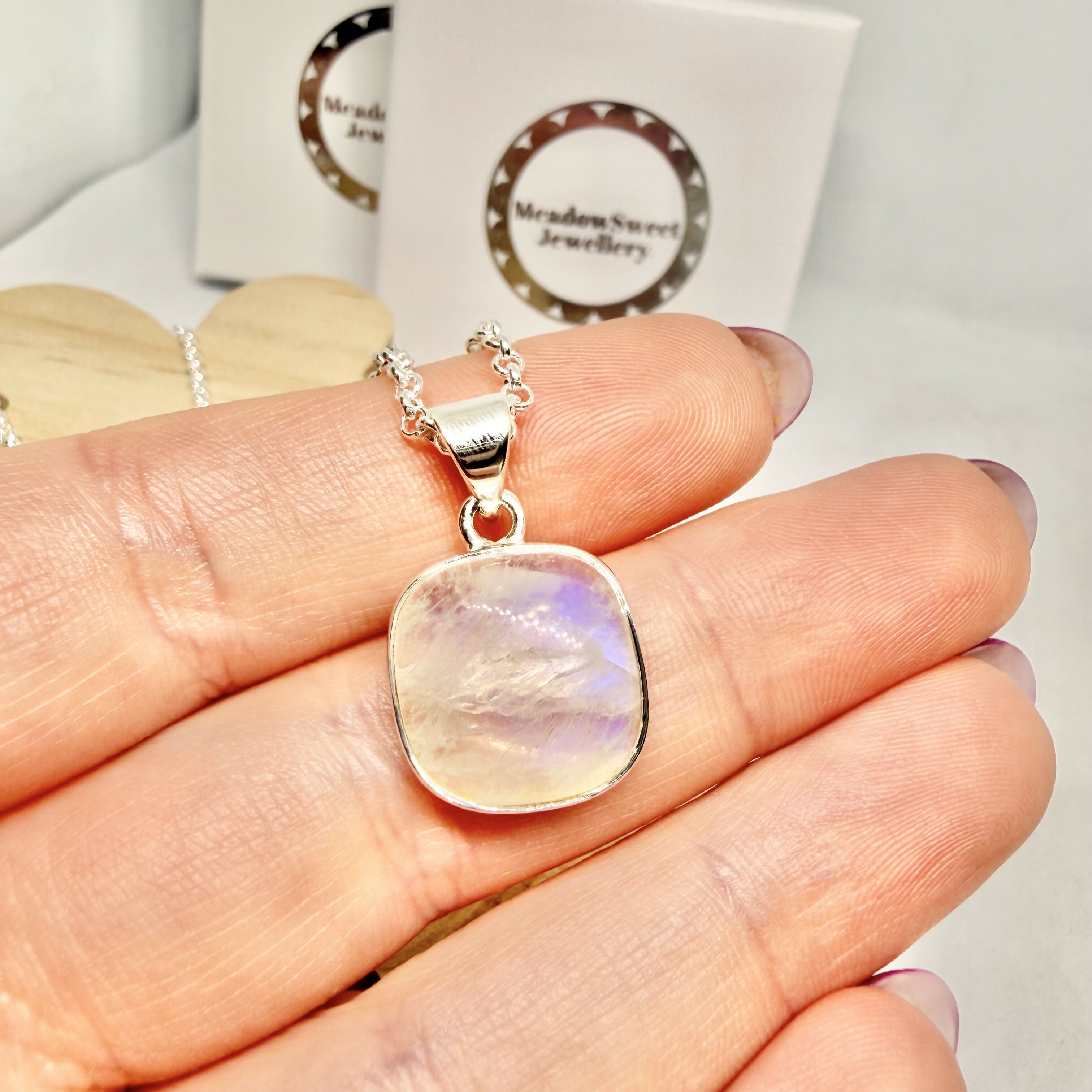 WHITE MOONSTONE SQUARE NECKLACE