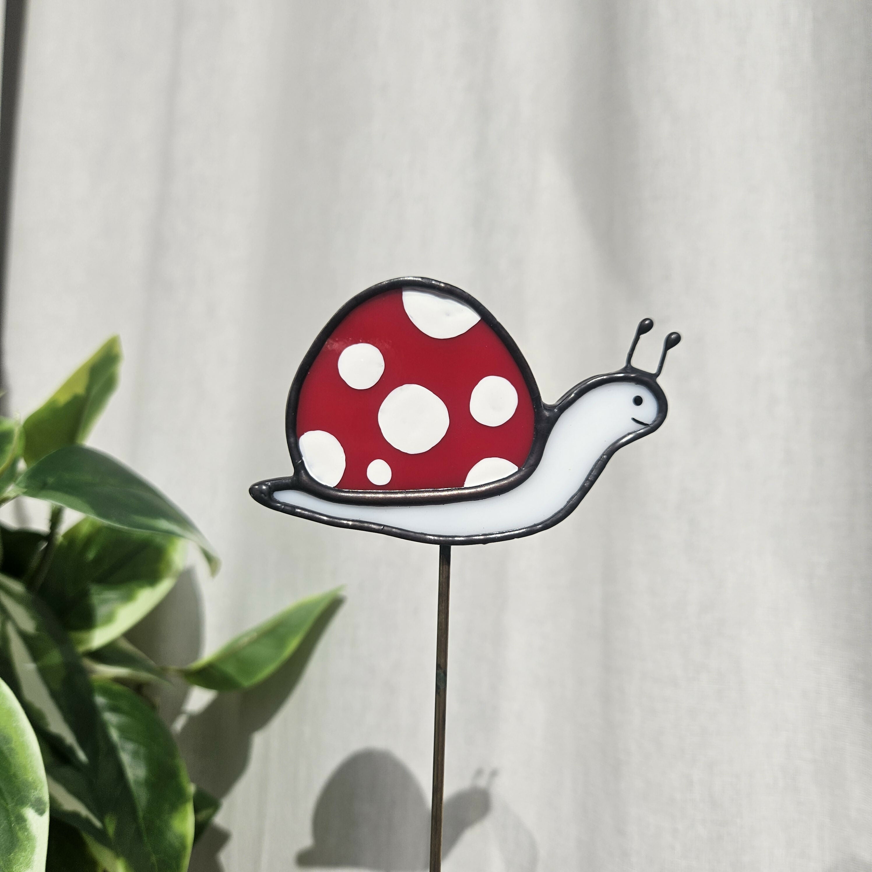 Red Spotted Mushroom Snail Stained Glass Plantstake