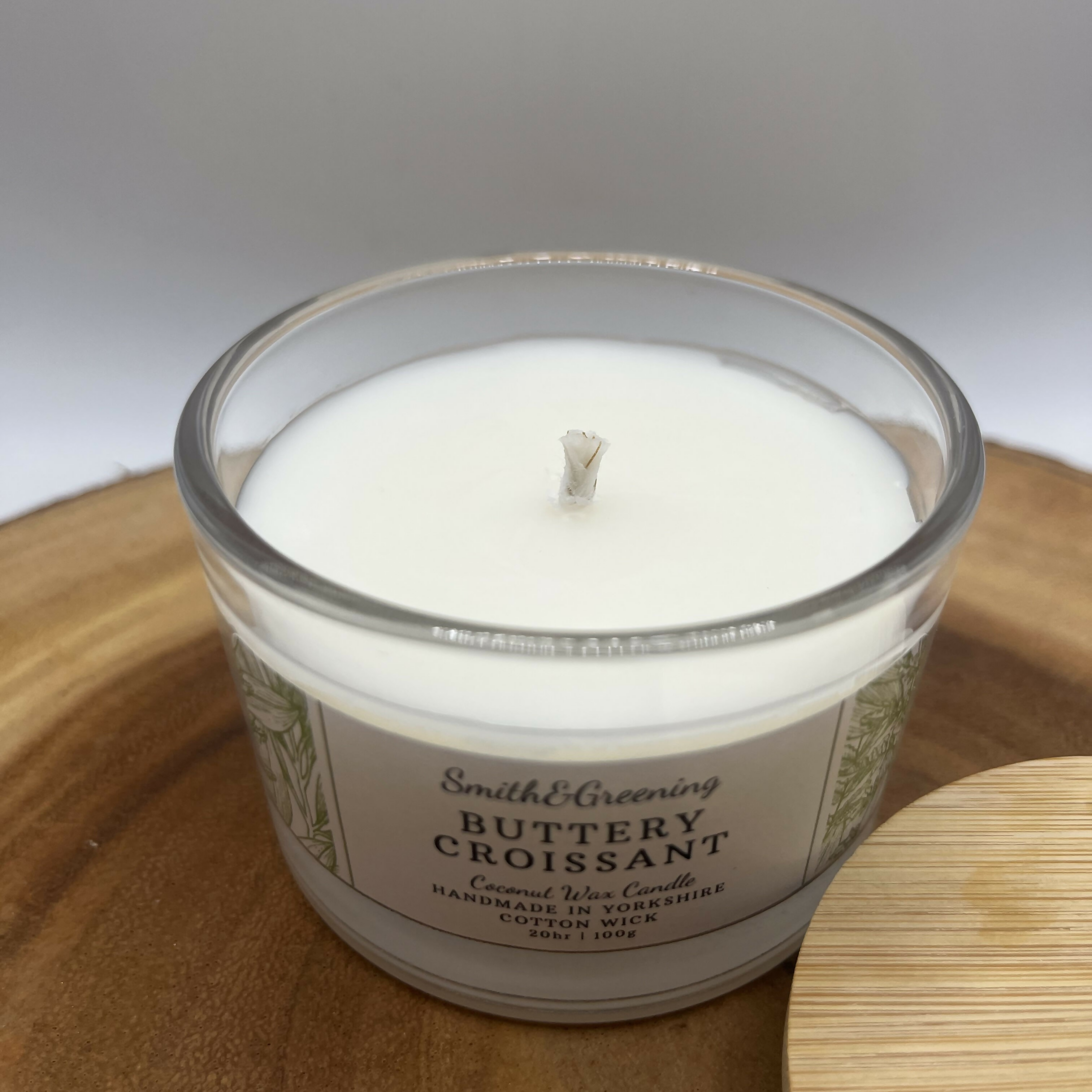 Buttery Croissant Coconut Wax Candle (Clear glass container)