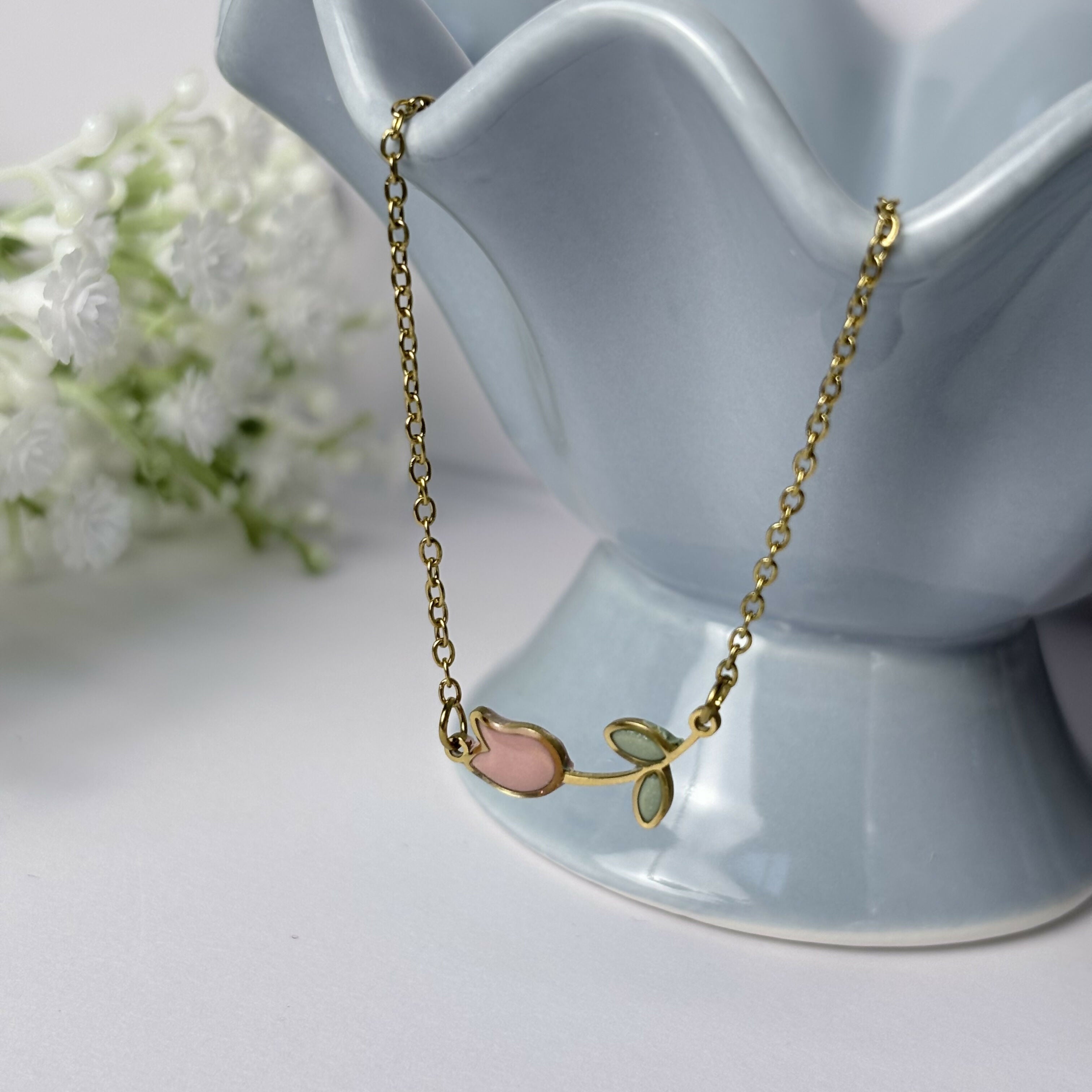 Tulip Necklace