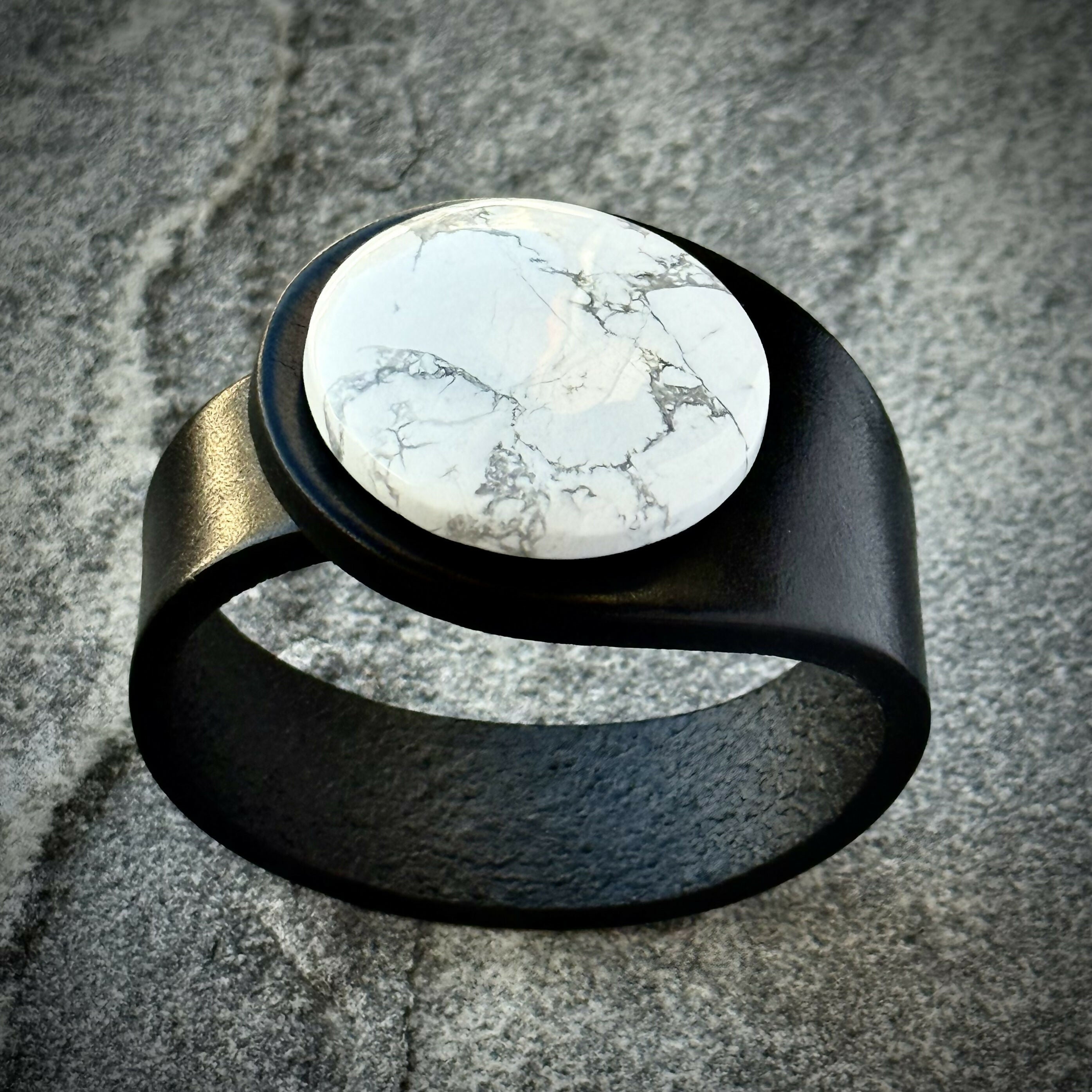 Handcrafted Natural Leather & Howlite Gemstone Bracelet - Size S or M