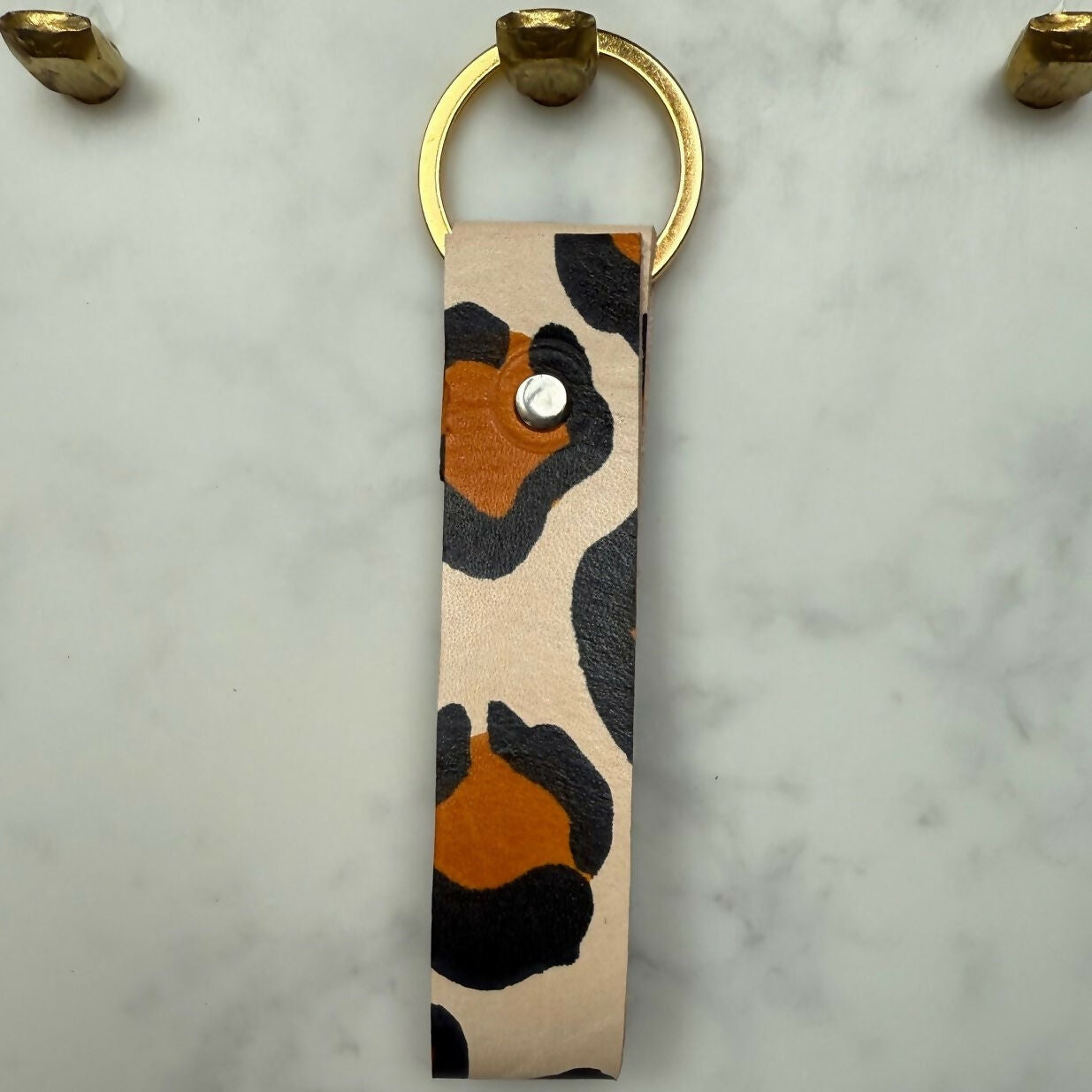 Hand Painted Leopard Key Ring Gold