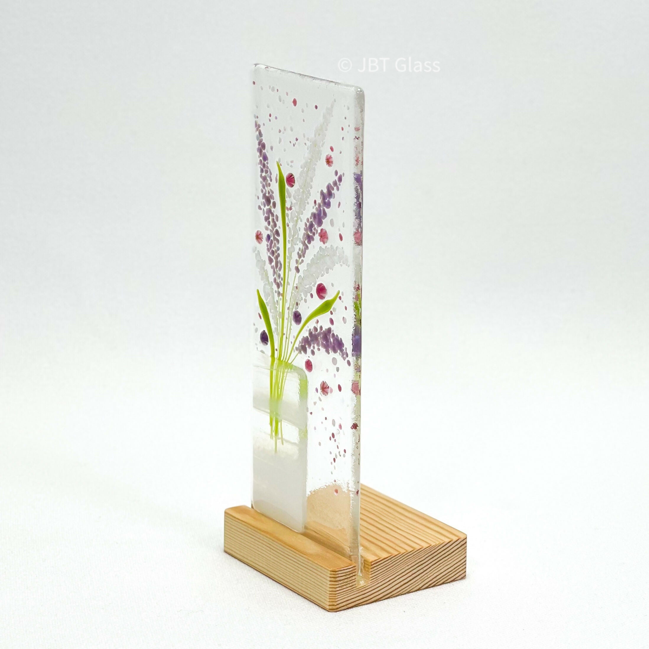 Vase of Flowers Med Plinth