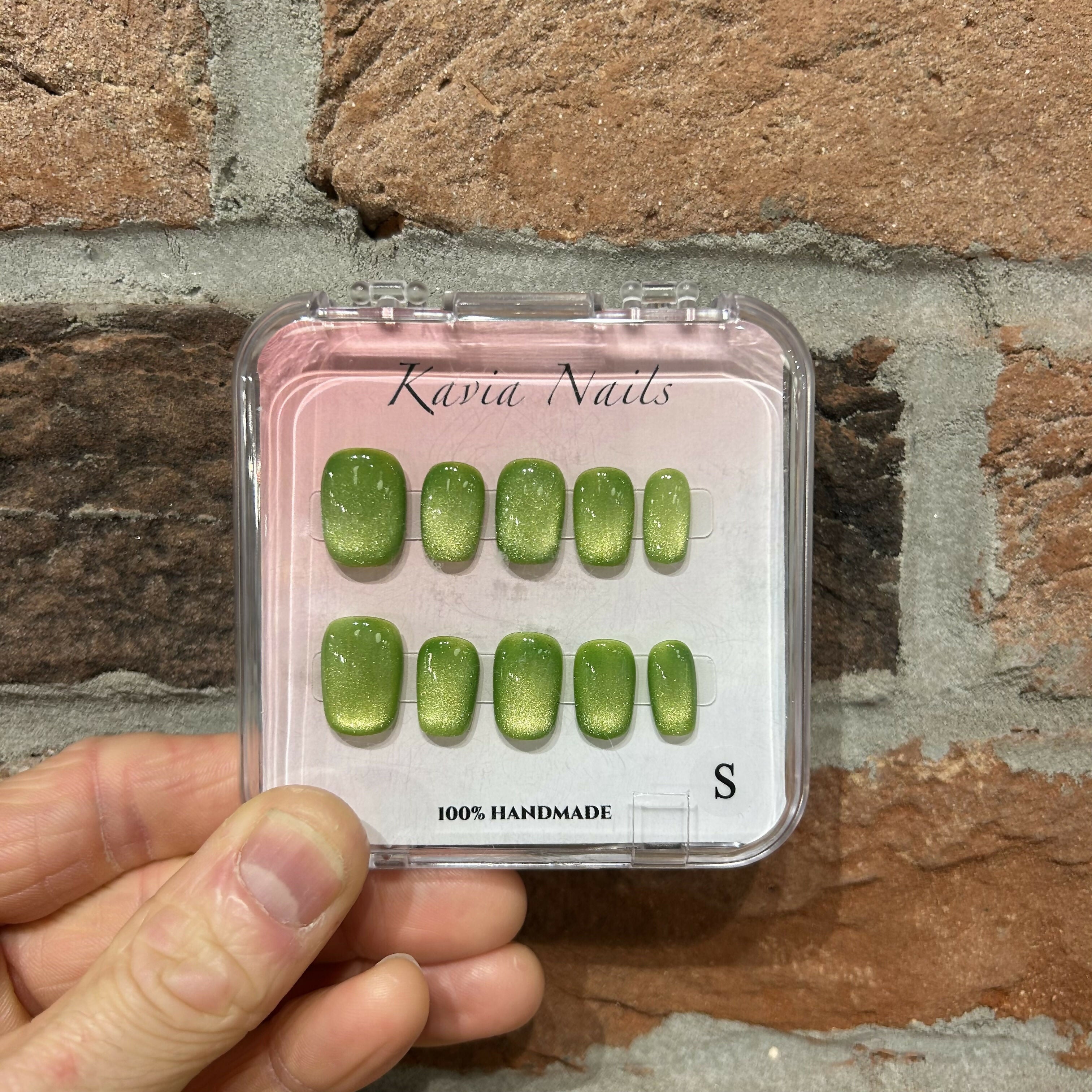 Green Grape Cateye - Handmade Press On Nails