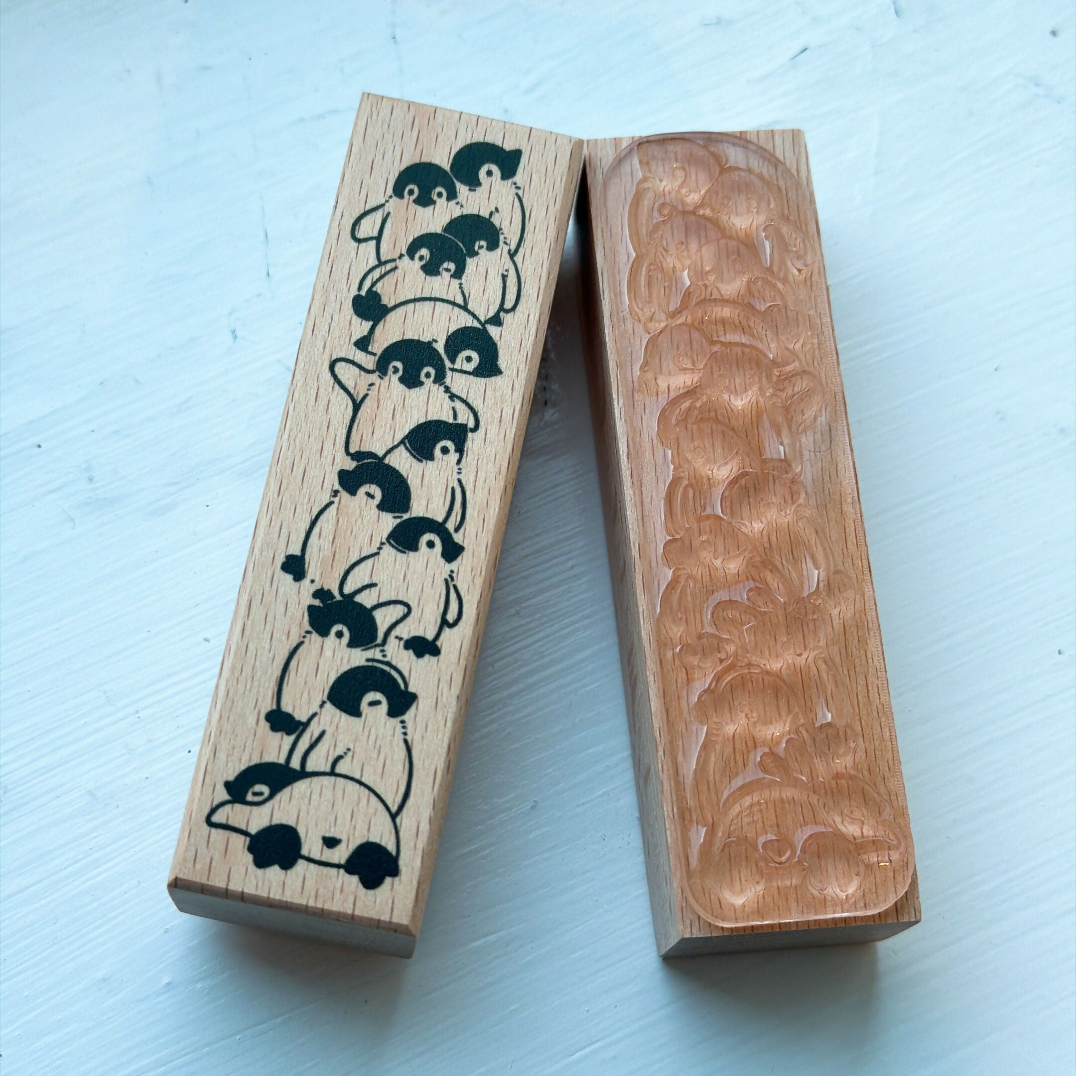 Wooden Stamp – Many Penguins 2.5 × 9 cm