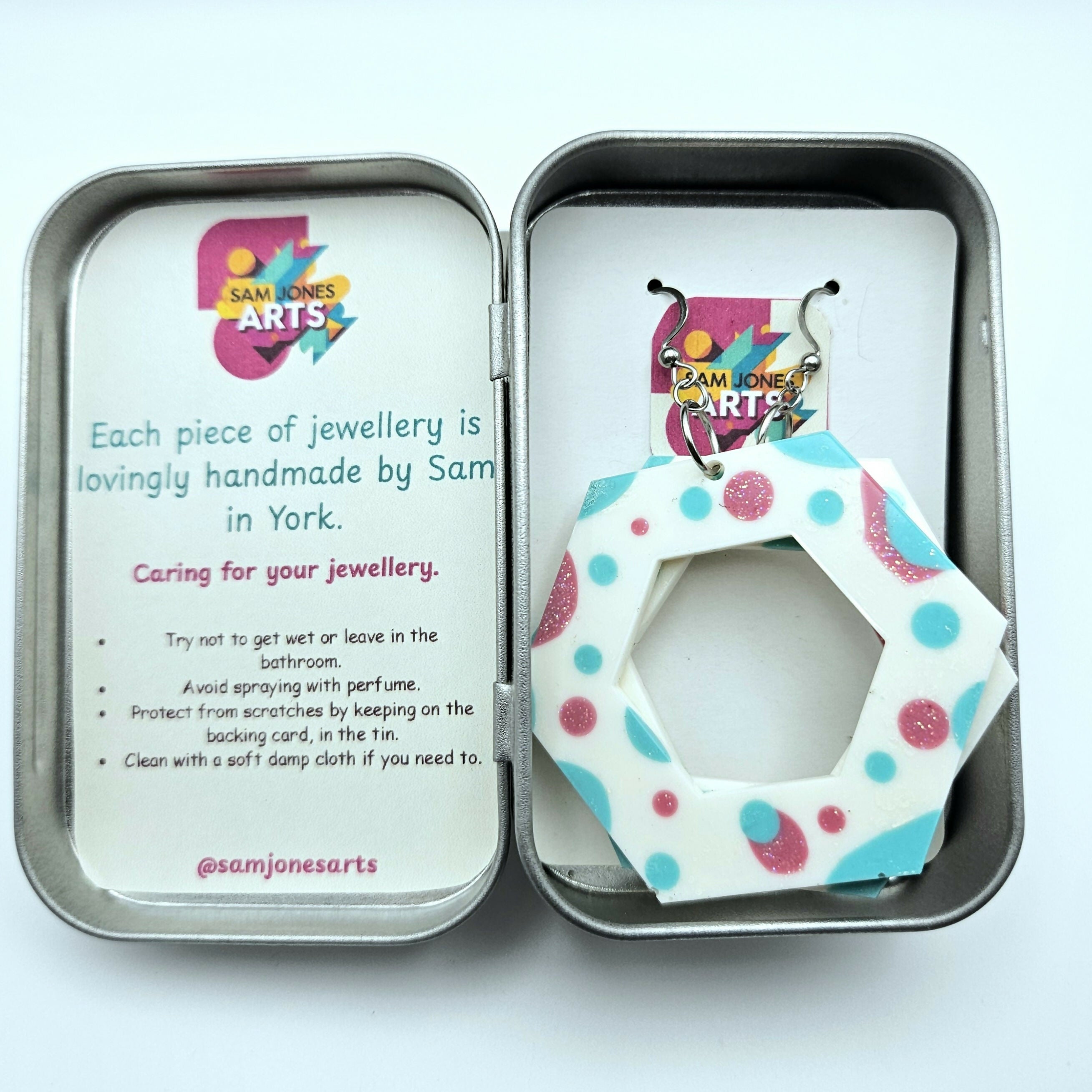 STATEMENT HEXAGON RESIN EARRINGS,WITH STAINLESS STEEL EAR WIRES