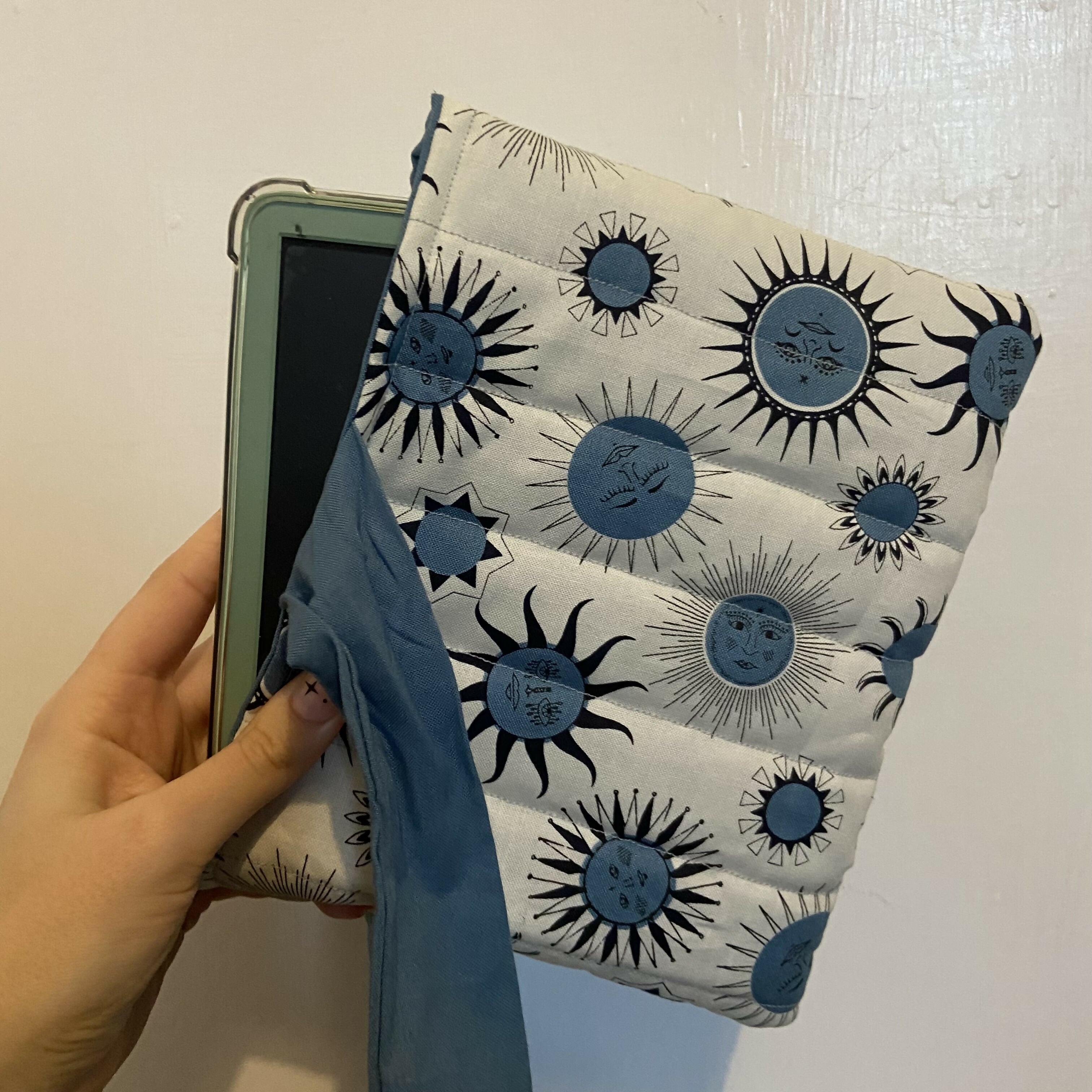Blue Sun Print Kindle Pouch