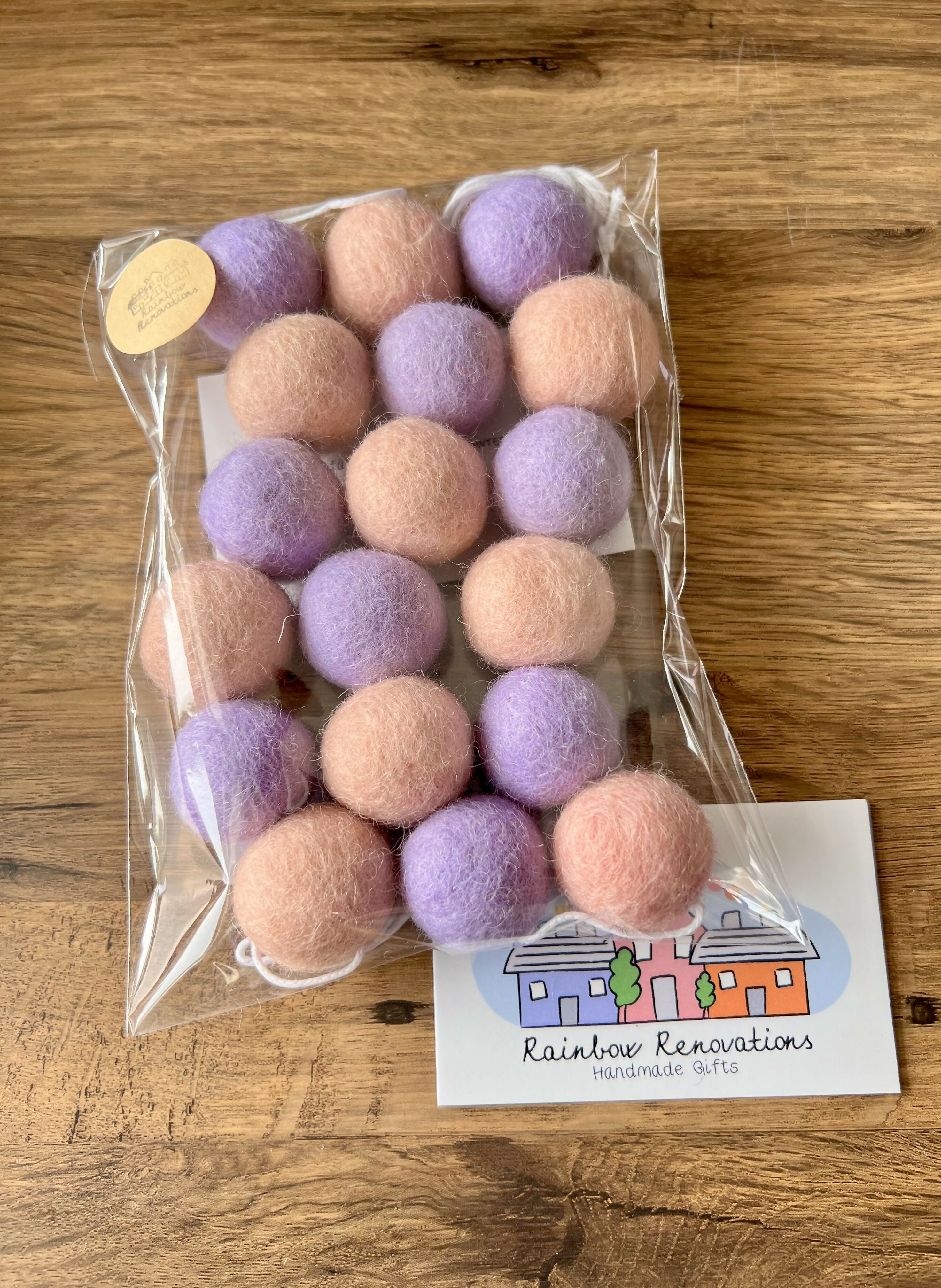 Feltball Garland (18 feltballs)
