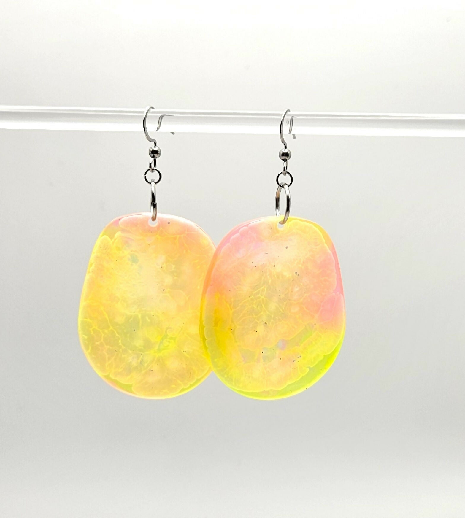 FUN, CONTEMPORARAY RESIN PEBBLE EARRINGS