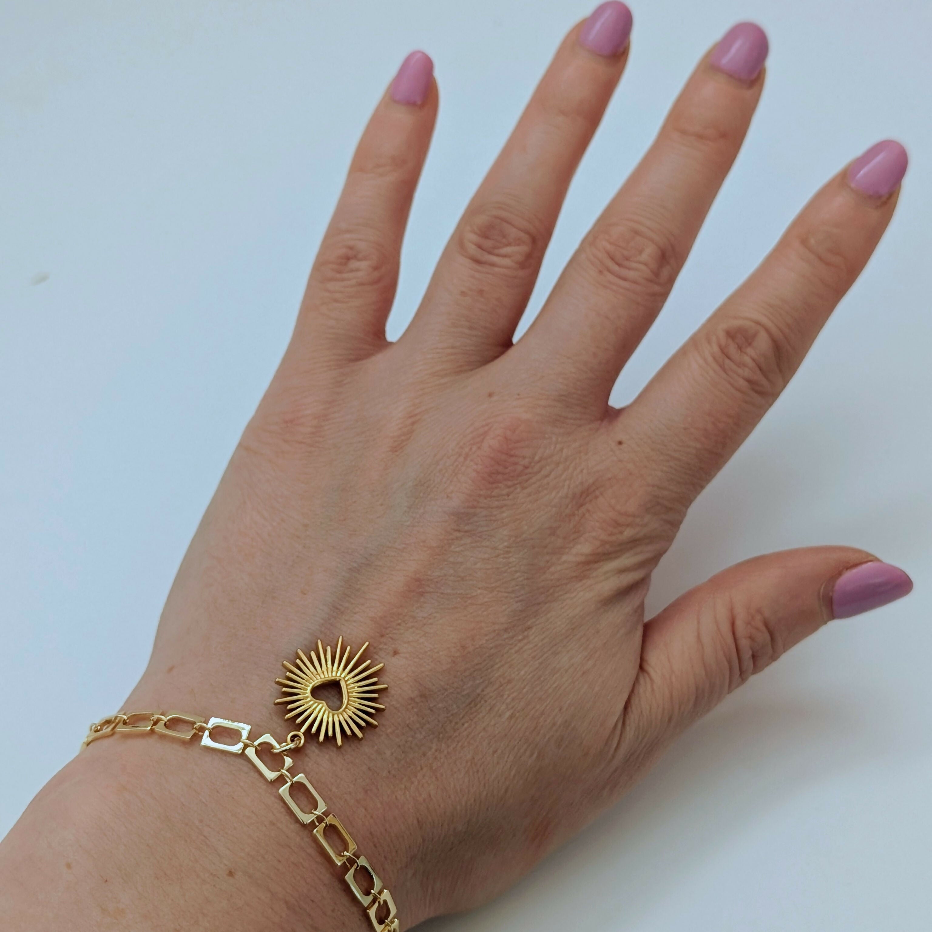 Gold Sacred Heart Bracelet on Deco Rectangular Chain