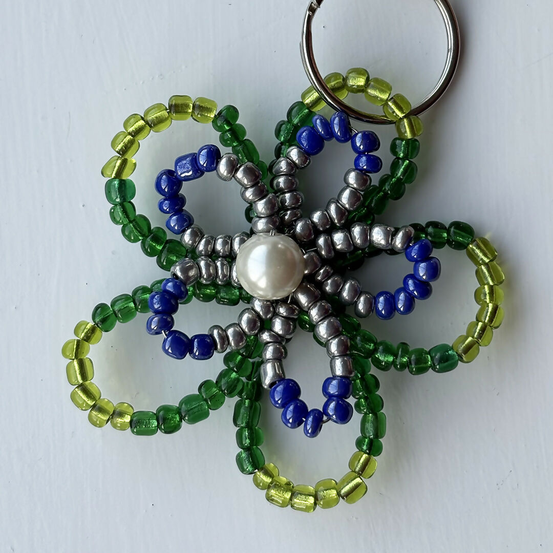 Make it Yourself Floral Keyring Kit