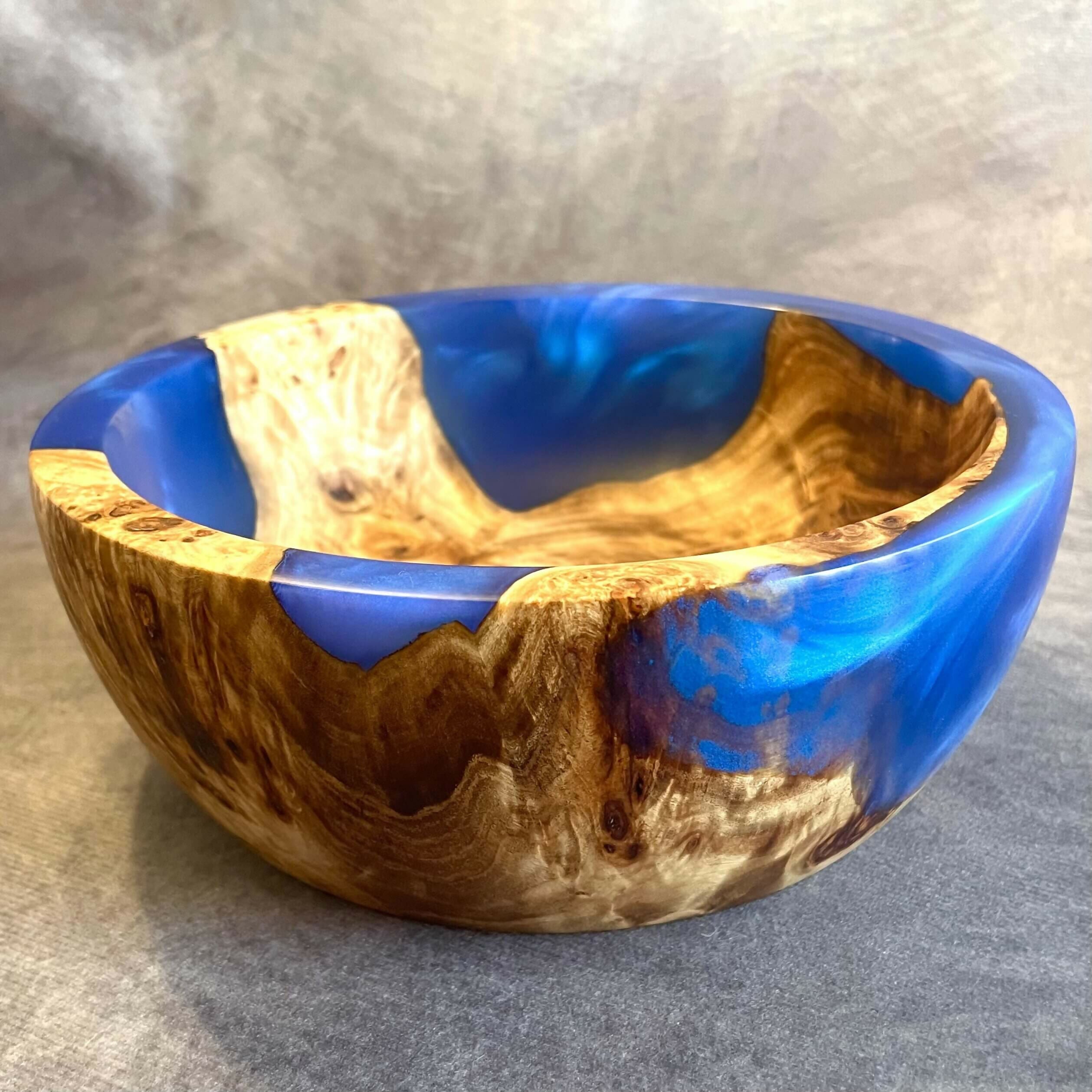Mappa Burr and Cobalt Blue Resin Hybrid Bowl (195mm) | Handmade Wooden Gifts UK