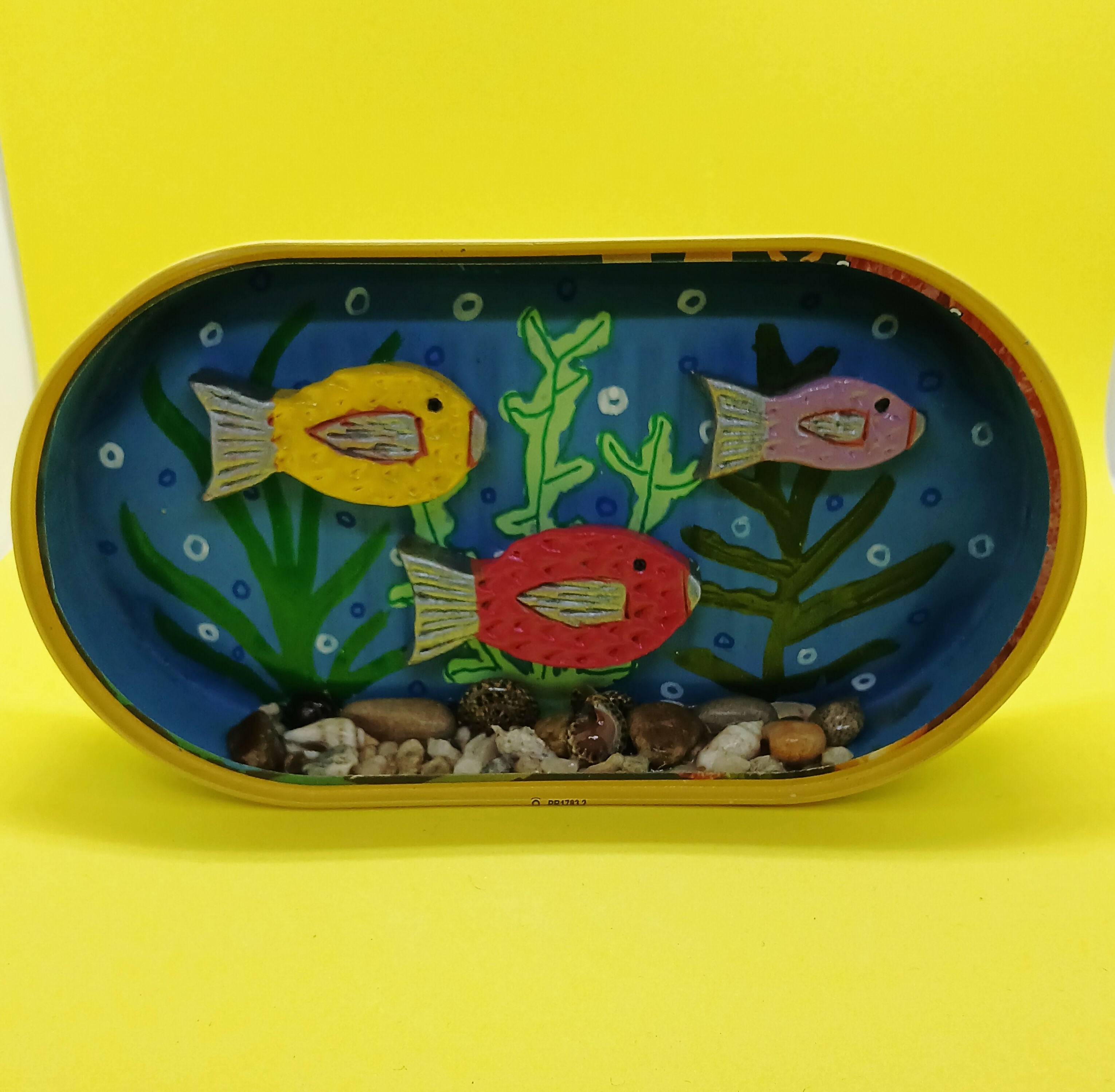 Fish Kipper Tin Desk Pet/Buddy