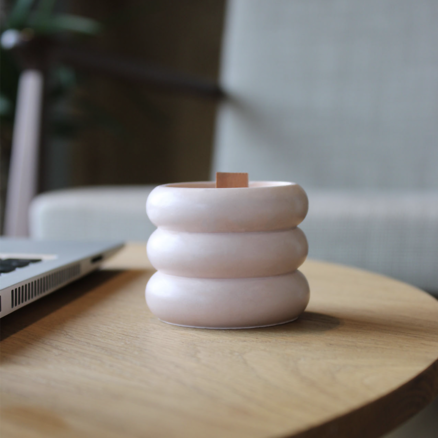 SCENTED JESMONITE CANDLE