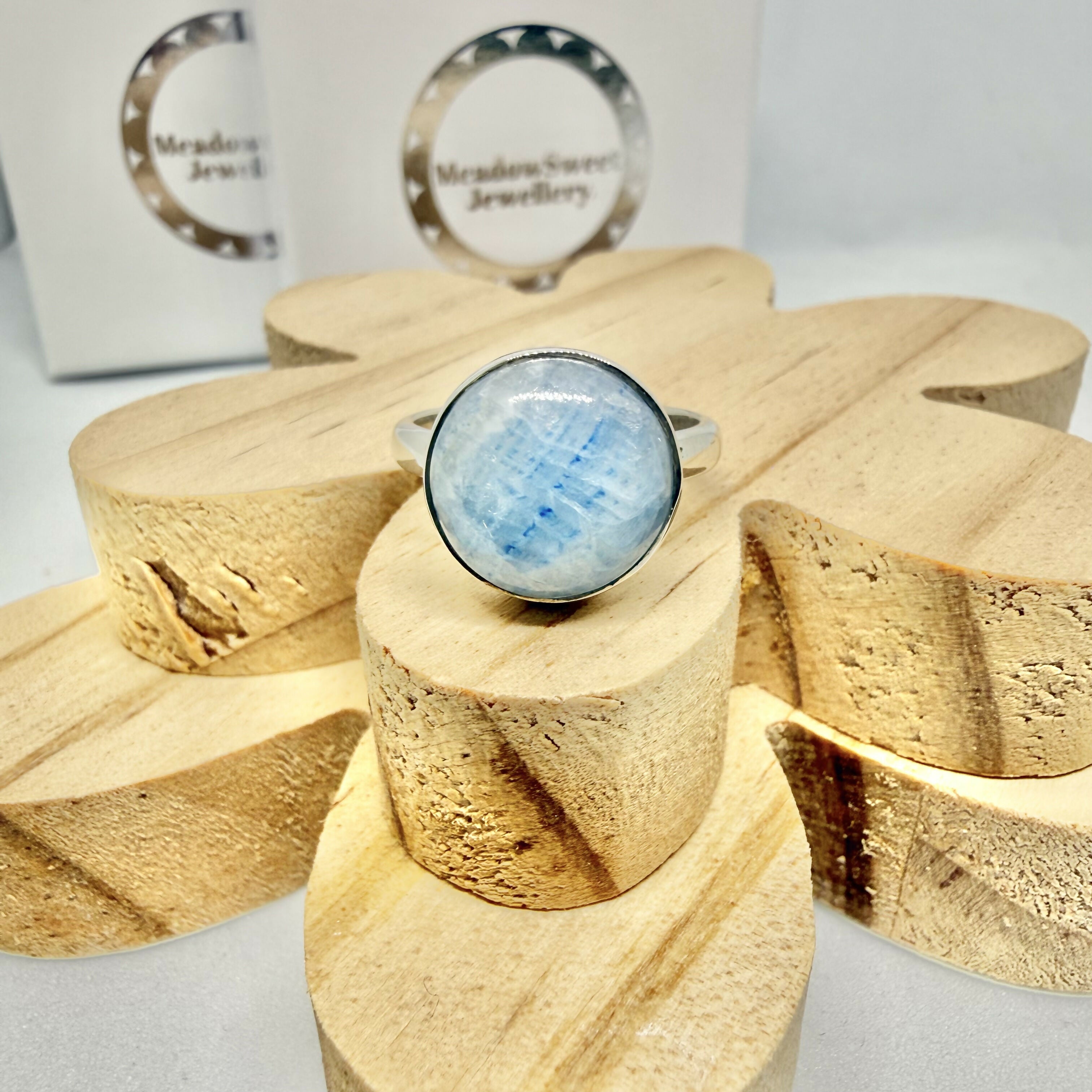 SCHEELITE ROUND RING SIZE O