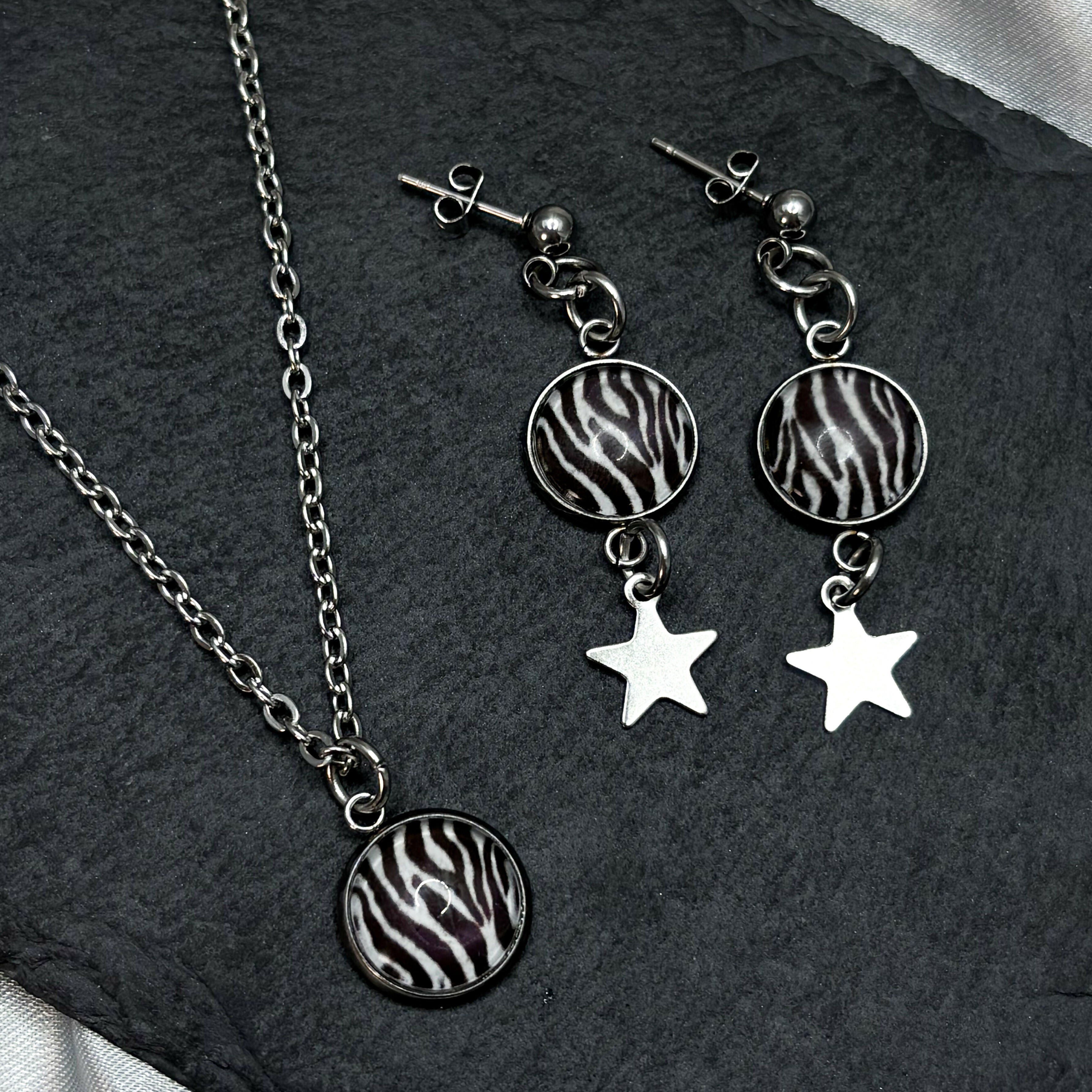 Zebra Print Necklace & Earrings Set