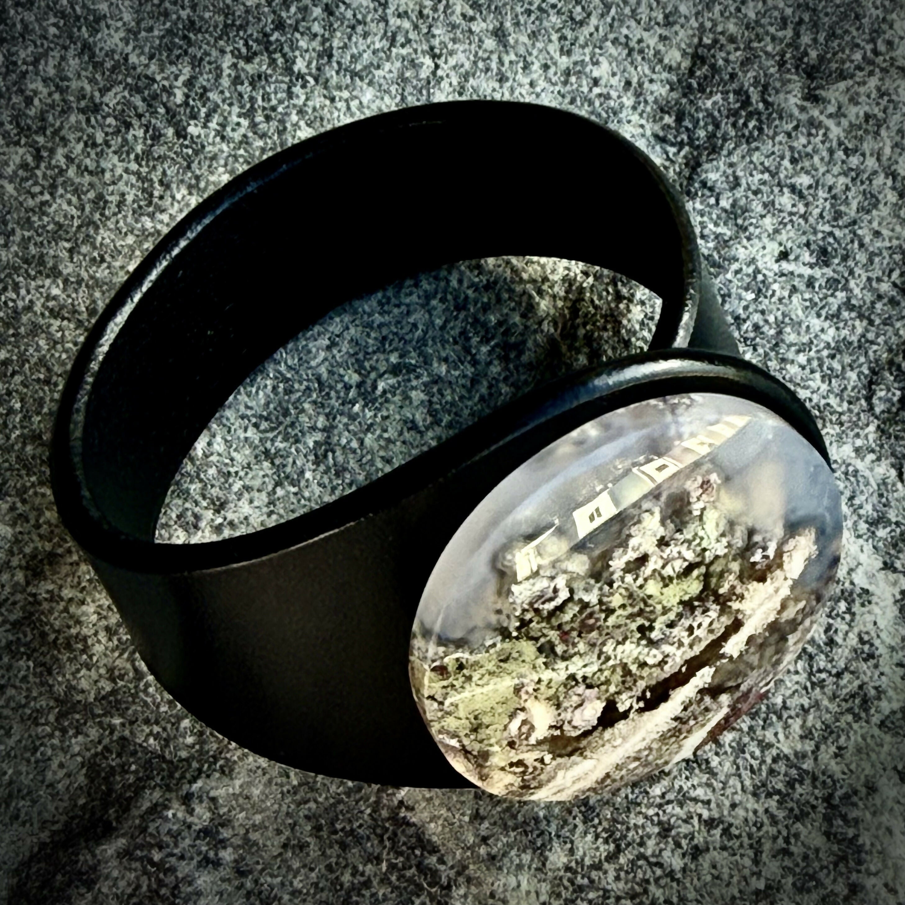 Handcrafted Natural Leather & Scenic Moss Agate Gemstone Bracelet - Size S or M