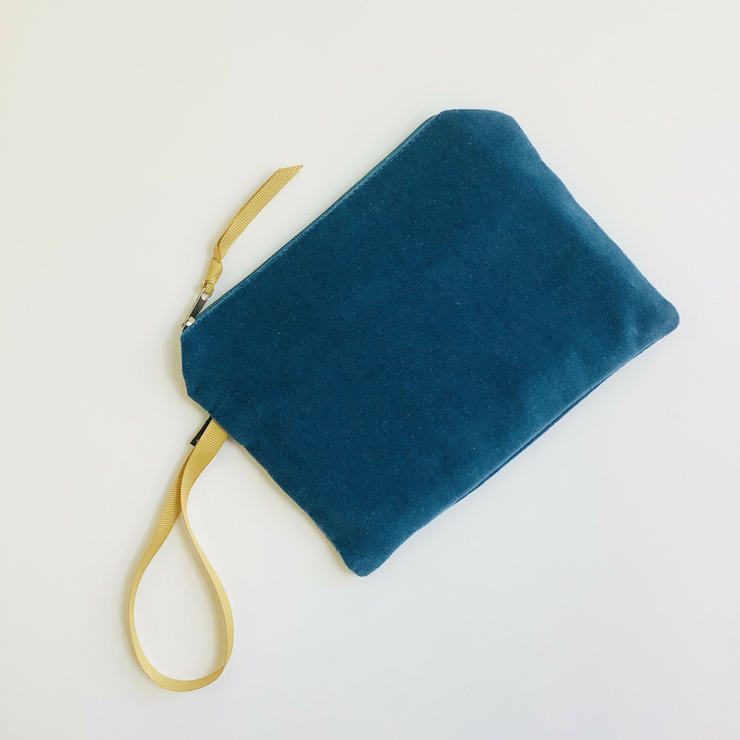 Teal Hummingbirds Velvet Zip-Up Pouch with Wrist Strap