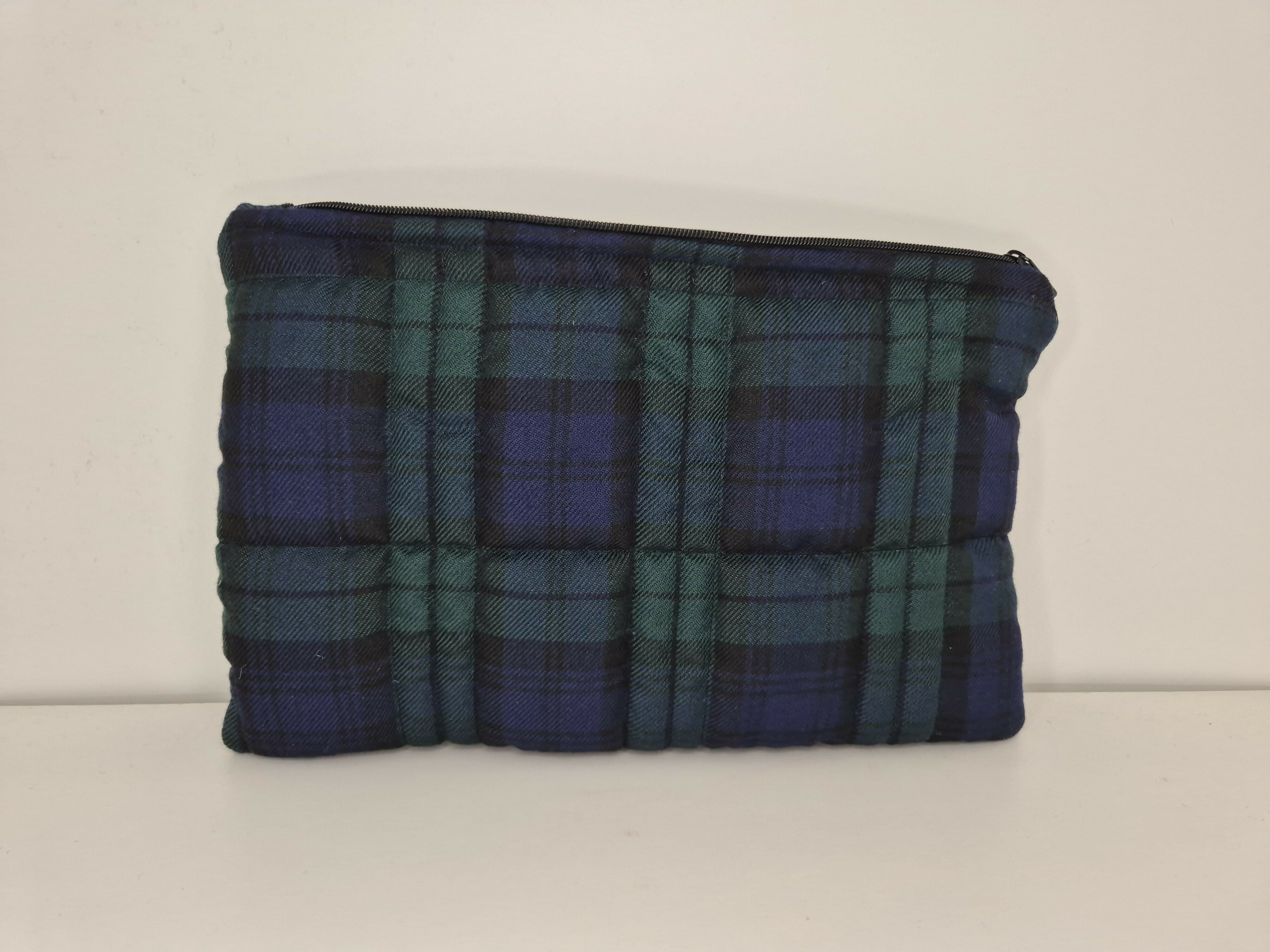 Quilted Christmas Purse Pouch