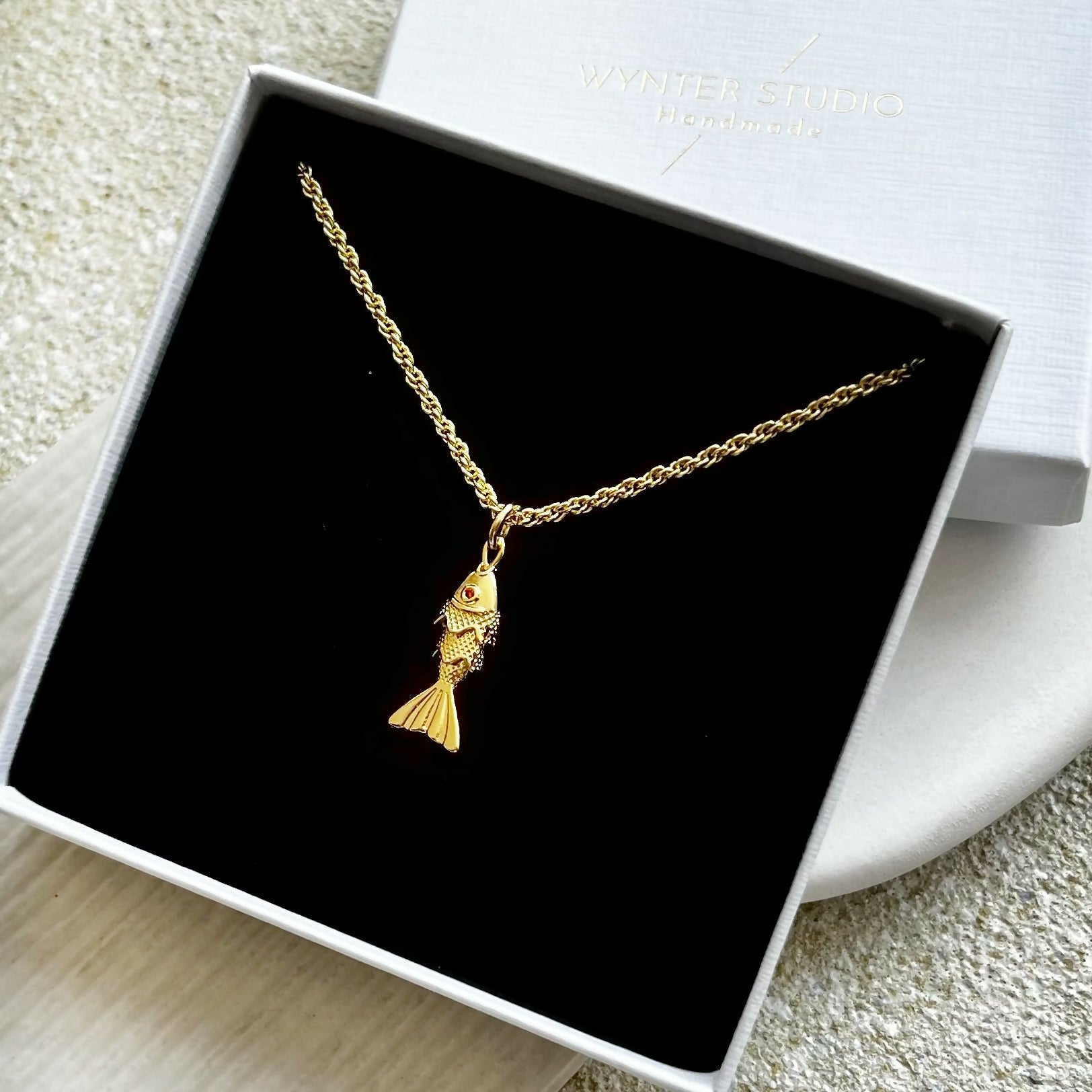 FISH NECKLACE NEW