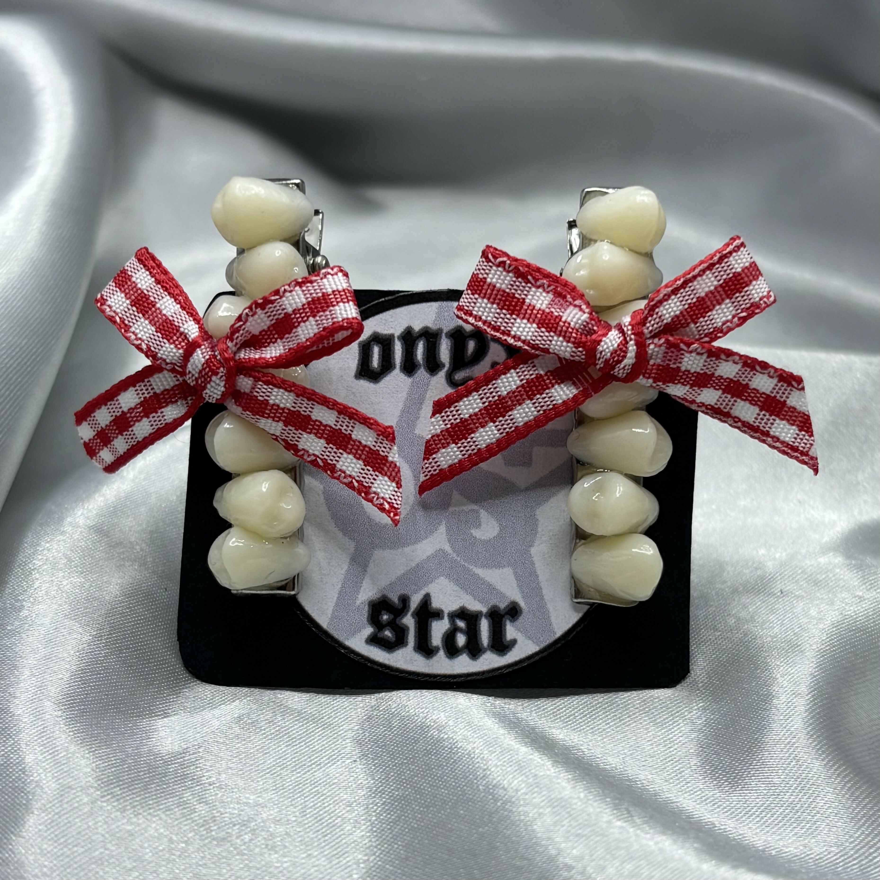 Incisor Tooth Red Bow Hairclips