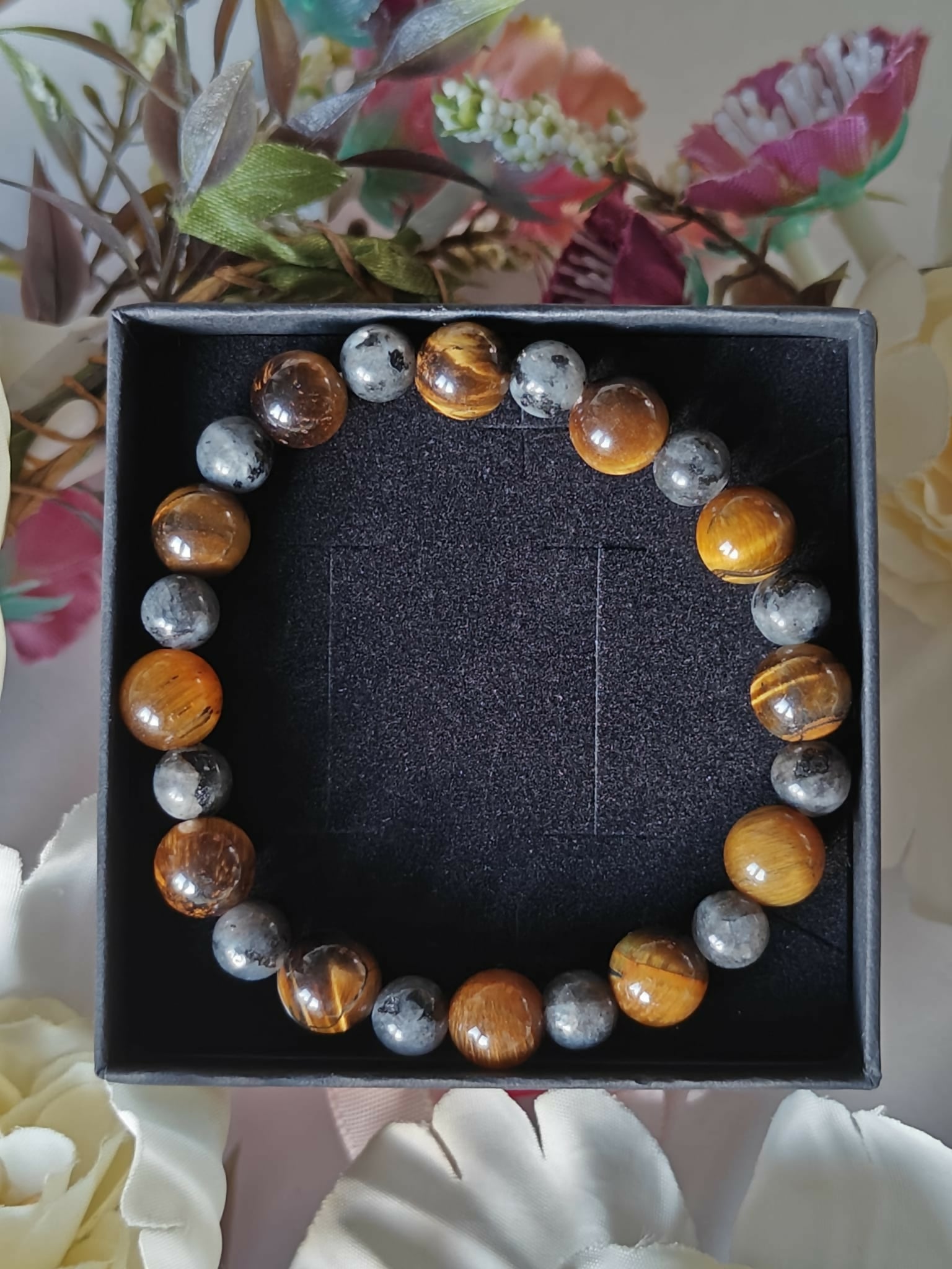 Tiger's Eye and Labradorite Crystal Bead Bracelet