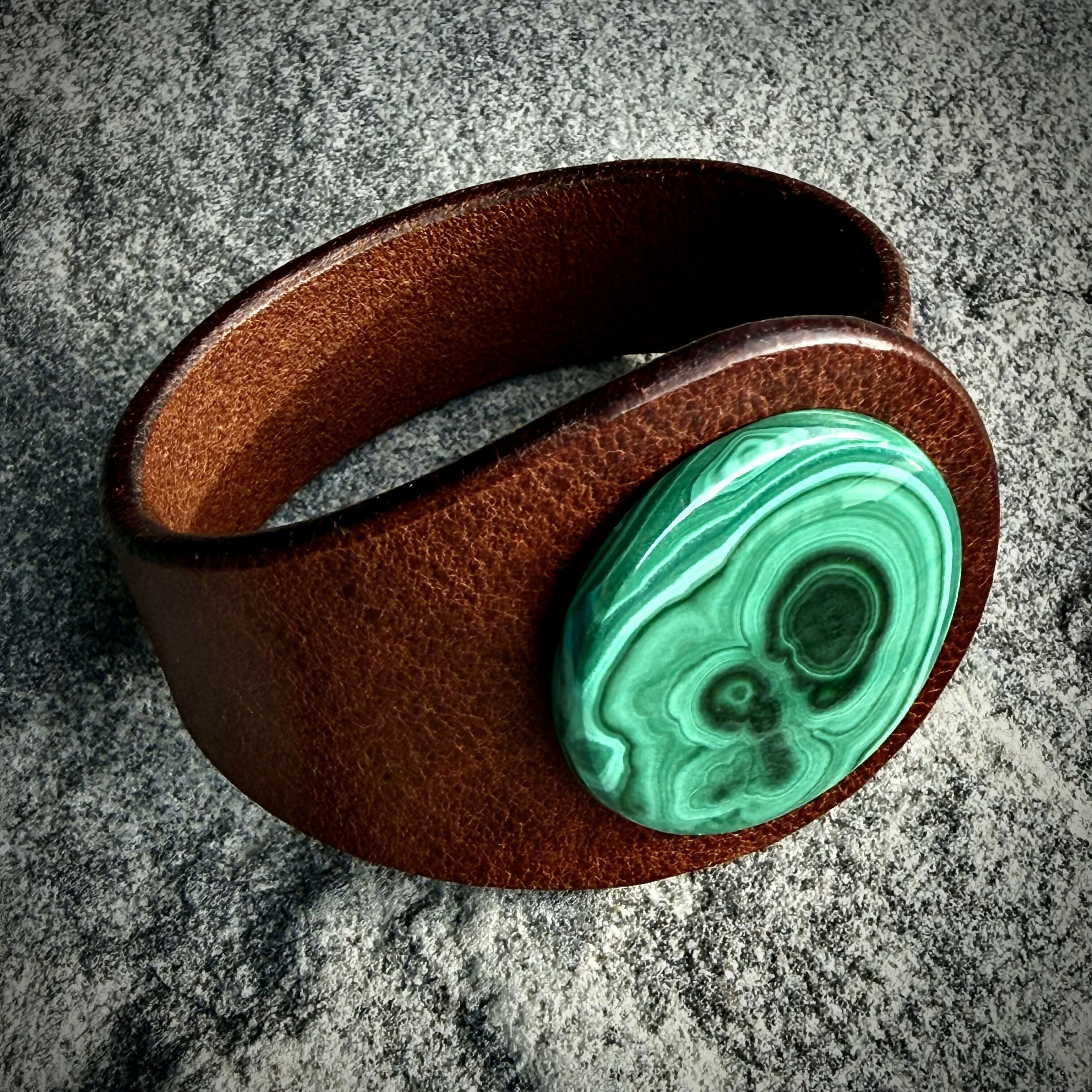 Handcrafted Natural Leather & Malachite Gemstone Bracelet - Size S or M
