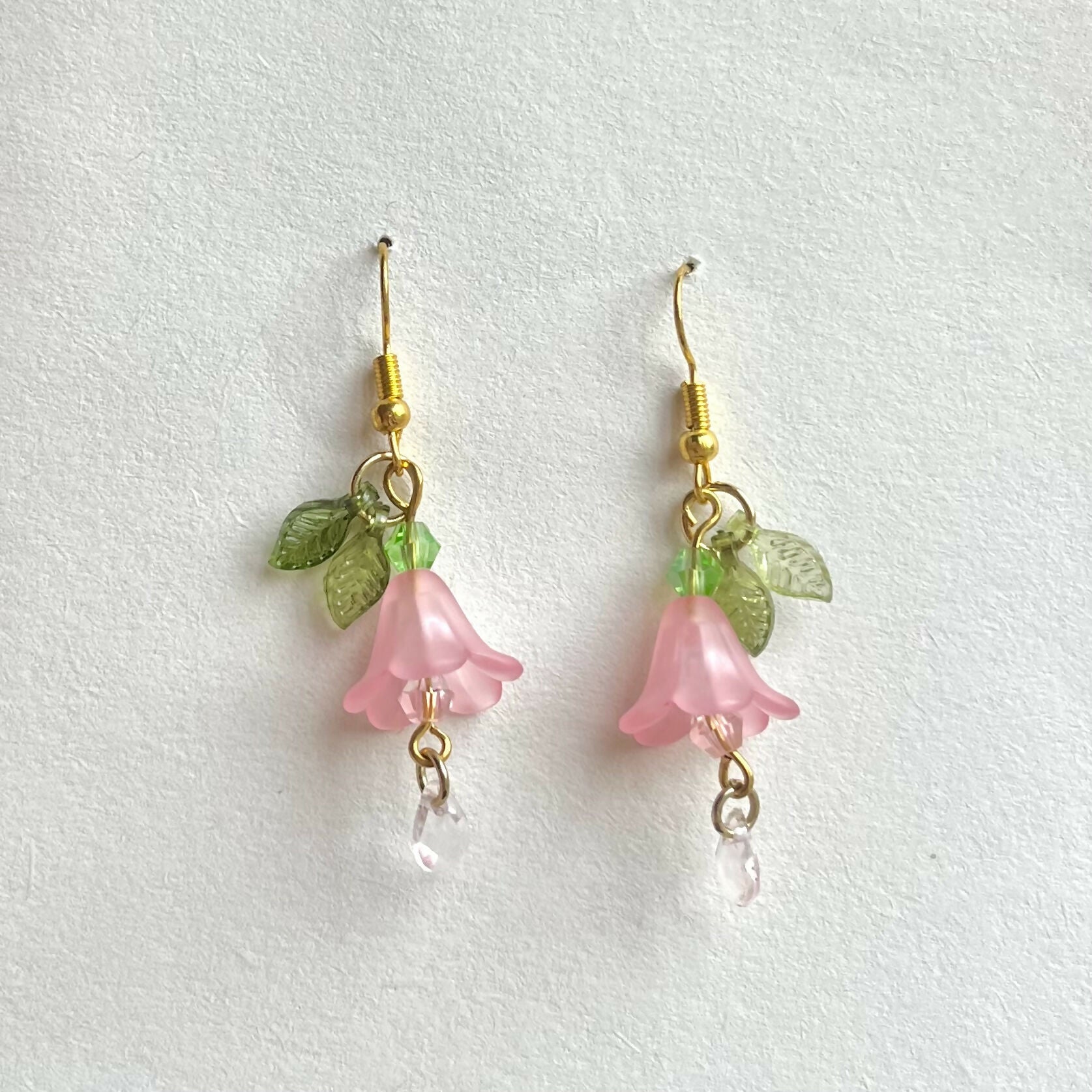 Hanging Pink Flower Earrings With Crystal Teardrop In Gold