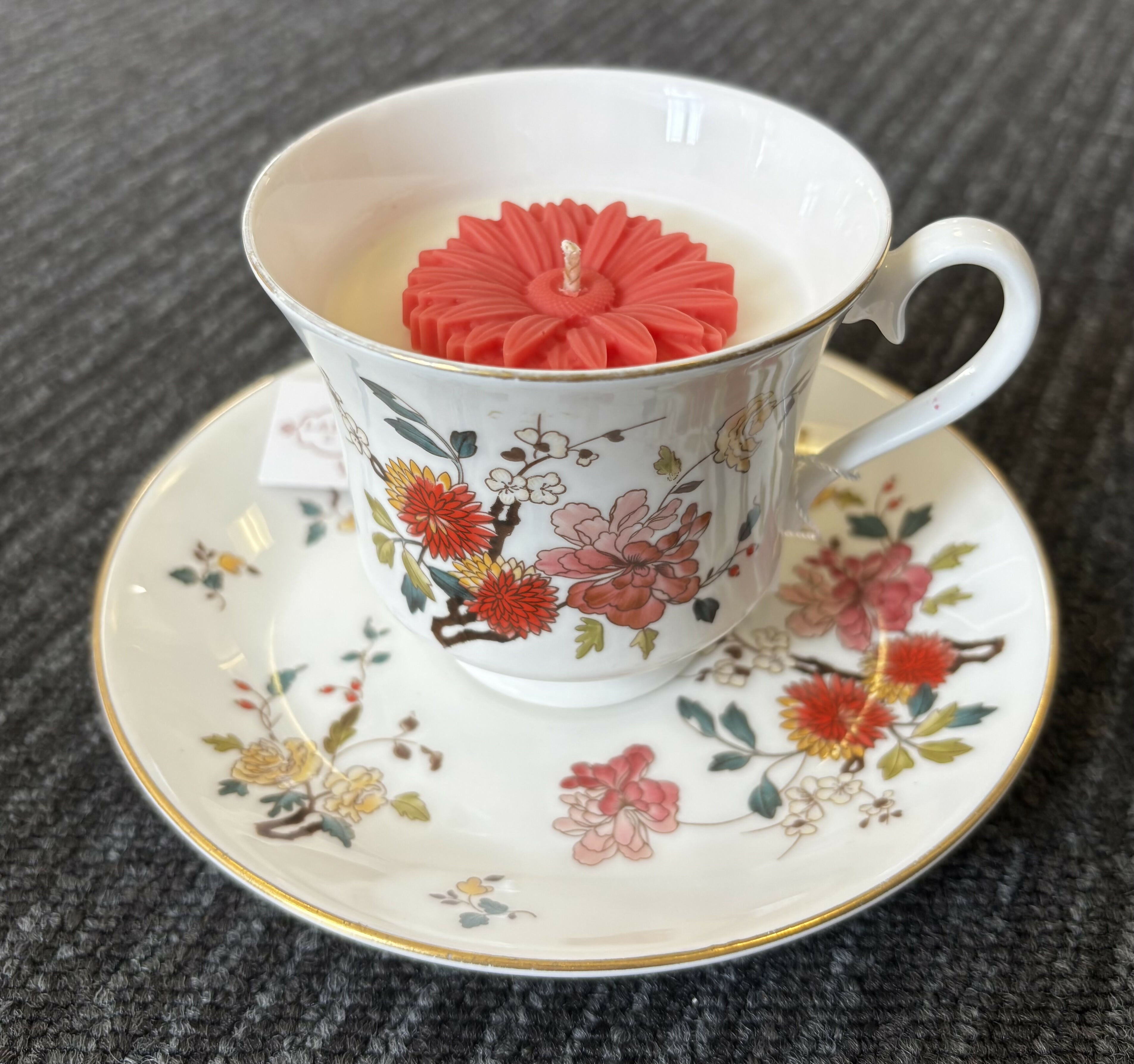 Vintage Teacup Candle - Rhubarb and Custard