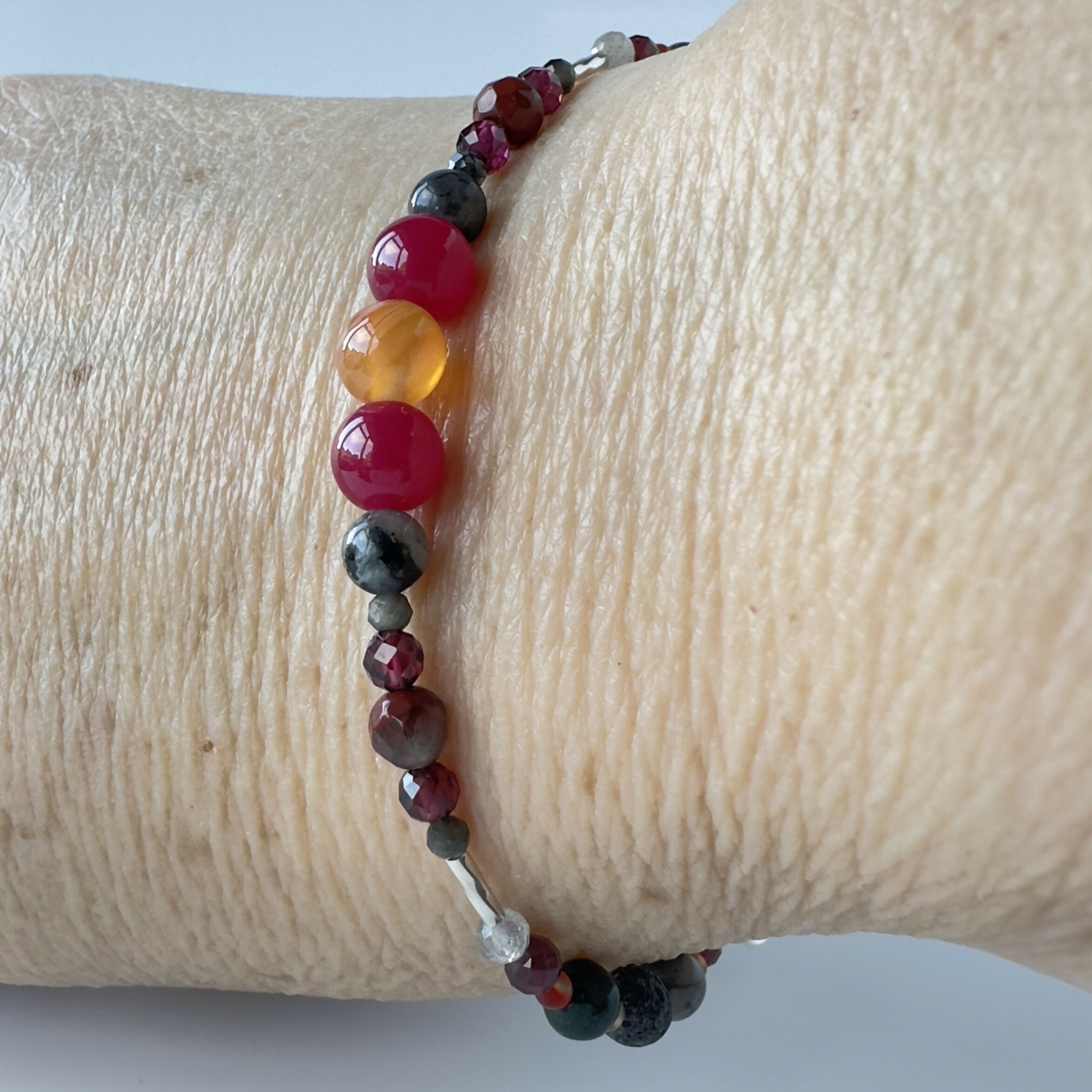 HEALING CRYSTAL & STERLING SILVER ROOT CHAKRA BRACELET WITH AROMATHERAPY BEADS