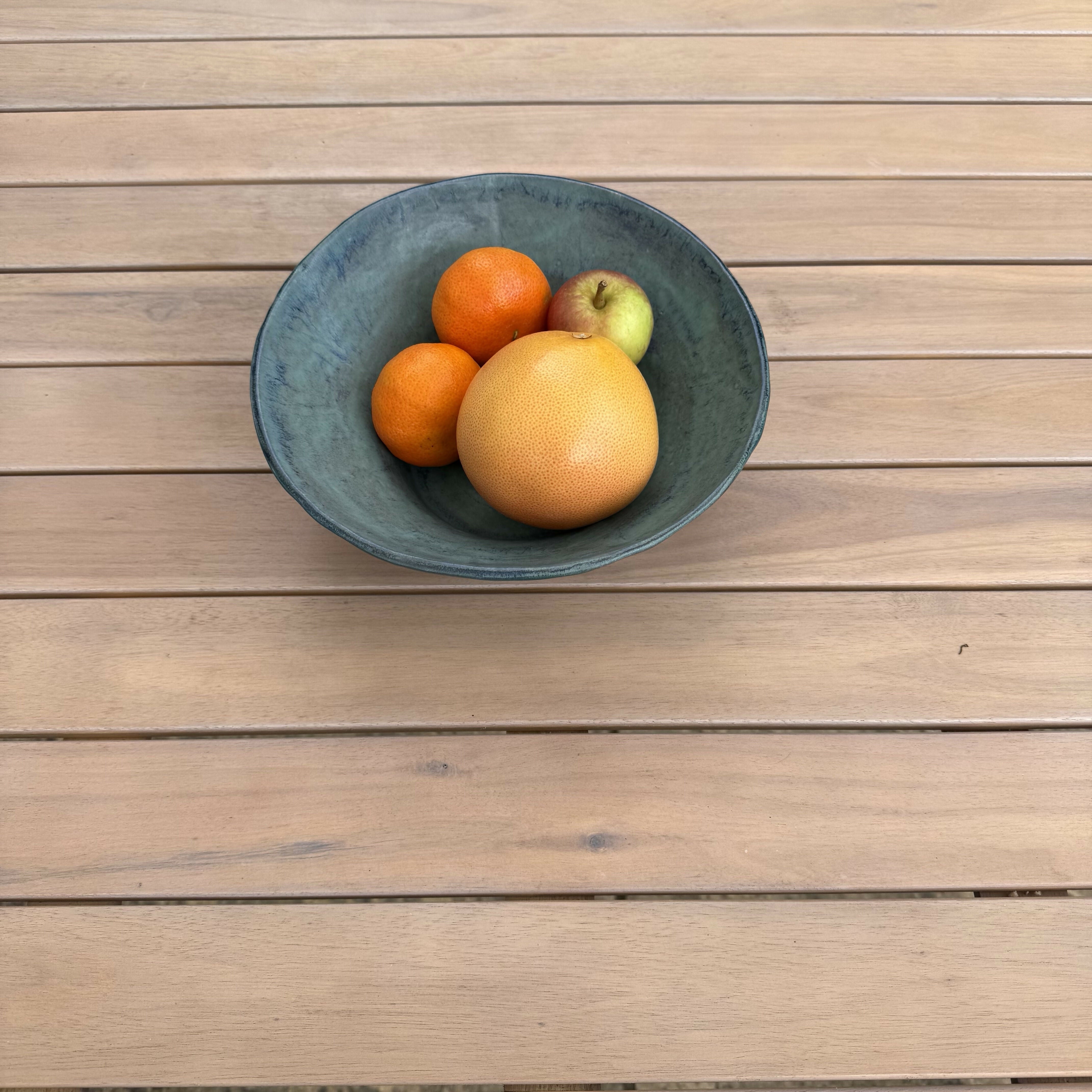Stoneware fruit bowl