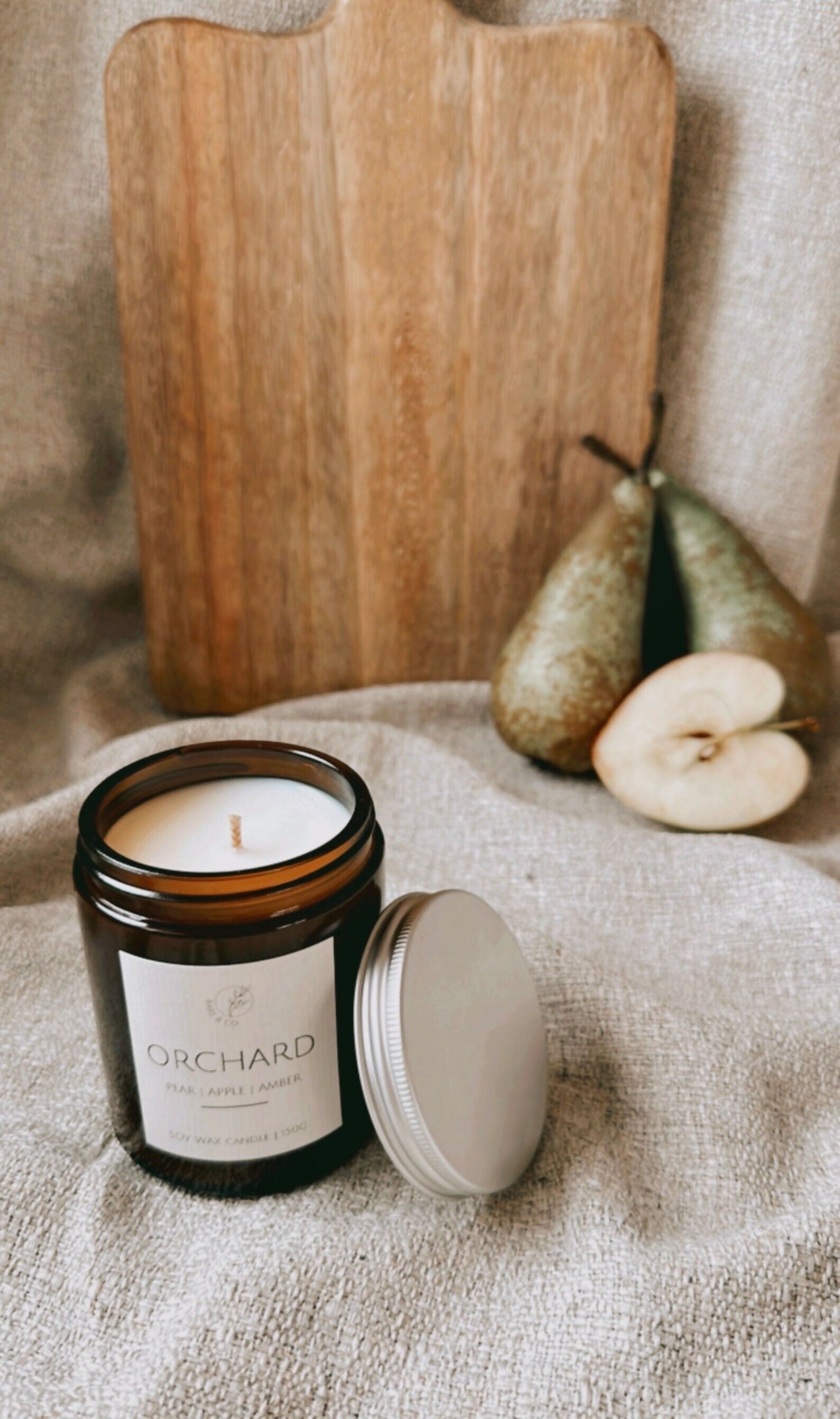 ORCHARD SOY WAX CANDLE 180ML